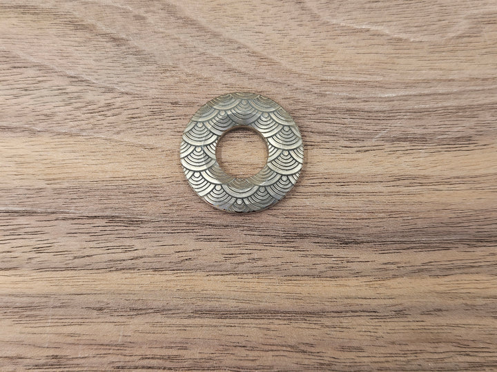 CLR Lanyard Bead 1 inch<br>Titanium Seigaiha