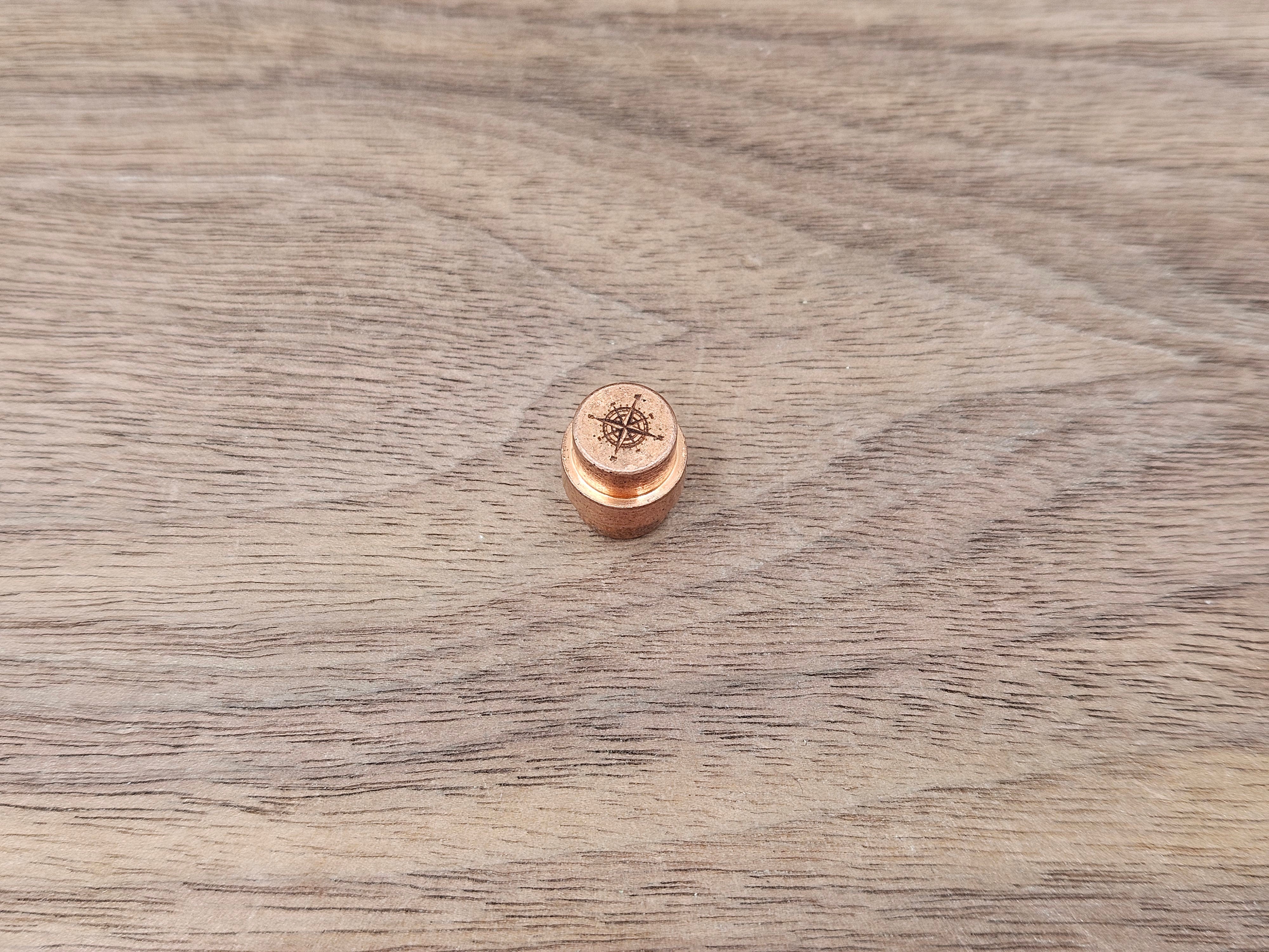 CLR Copper Lanyard Hole Plug<br>Spyderco Manix 2 Compass Stone Washed