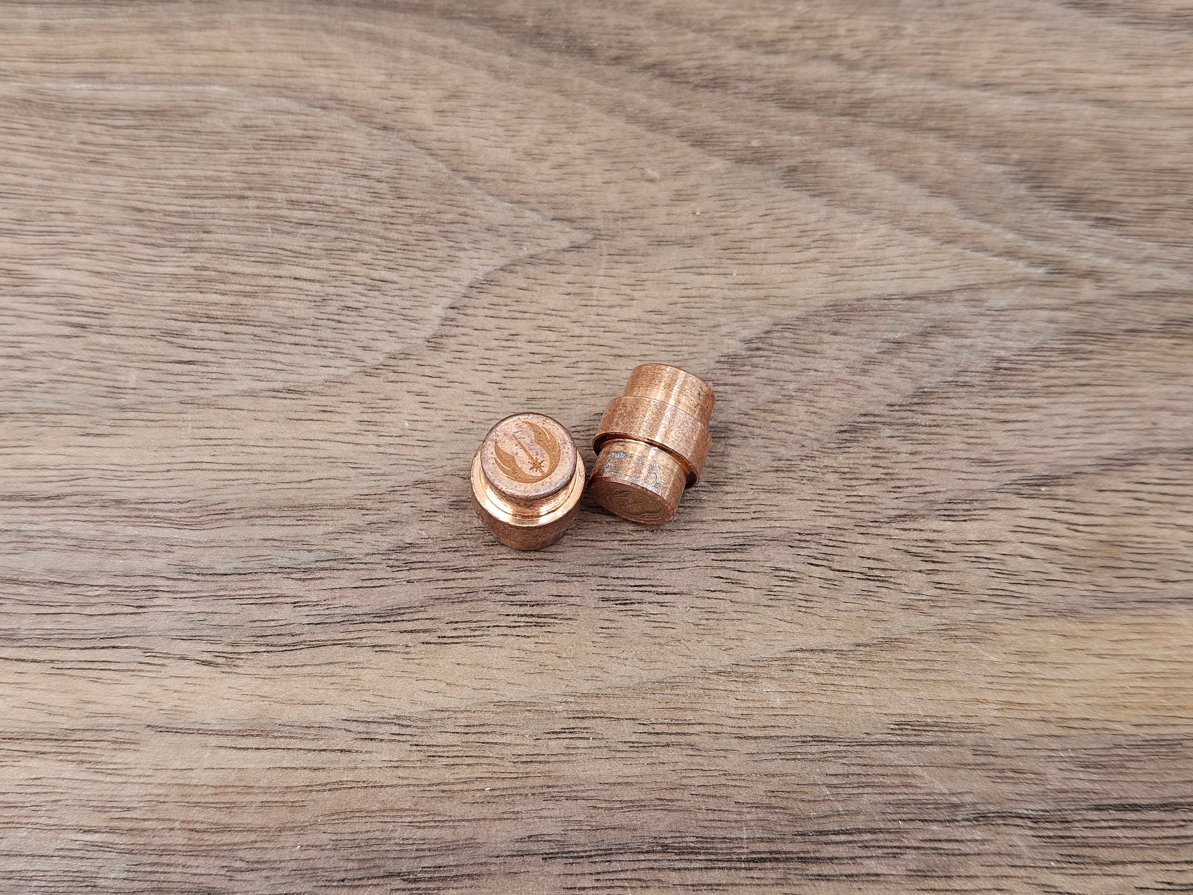 CLR Copper Lanyard Hole Plug<br>Spyderco Manix 2 Jedi Stone Washed