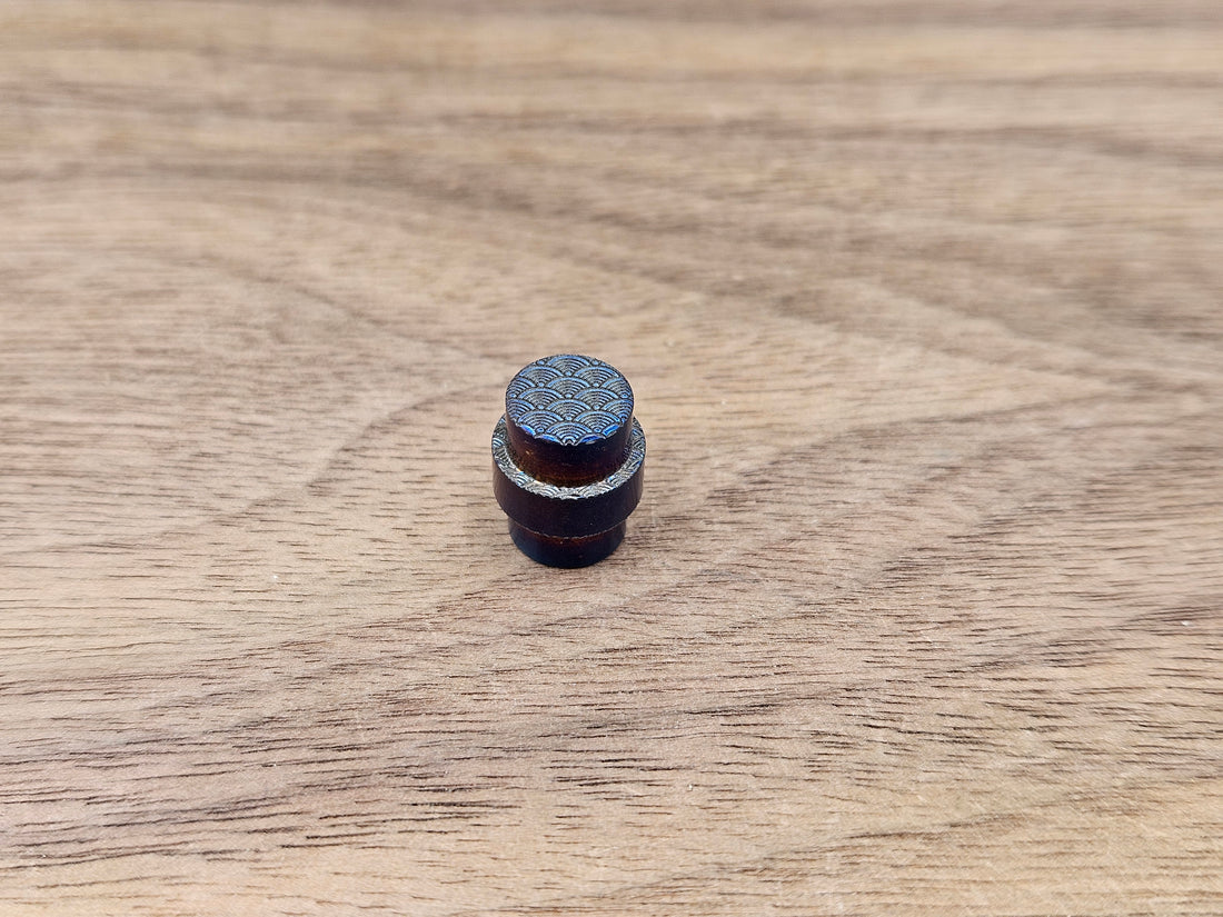 CLR Titanium Lanyard Hole Plug<br>Spyderco Manix 2 Seigaiha Flamed