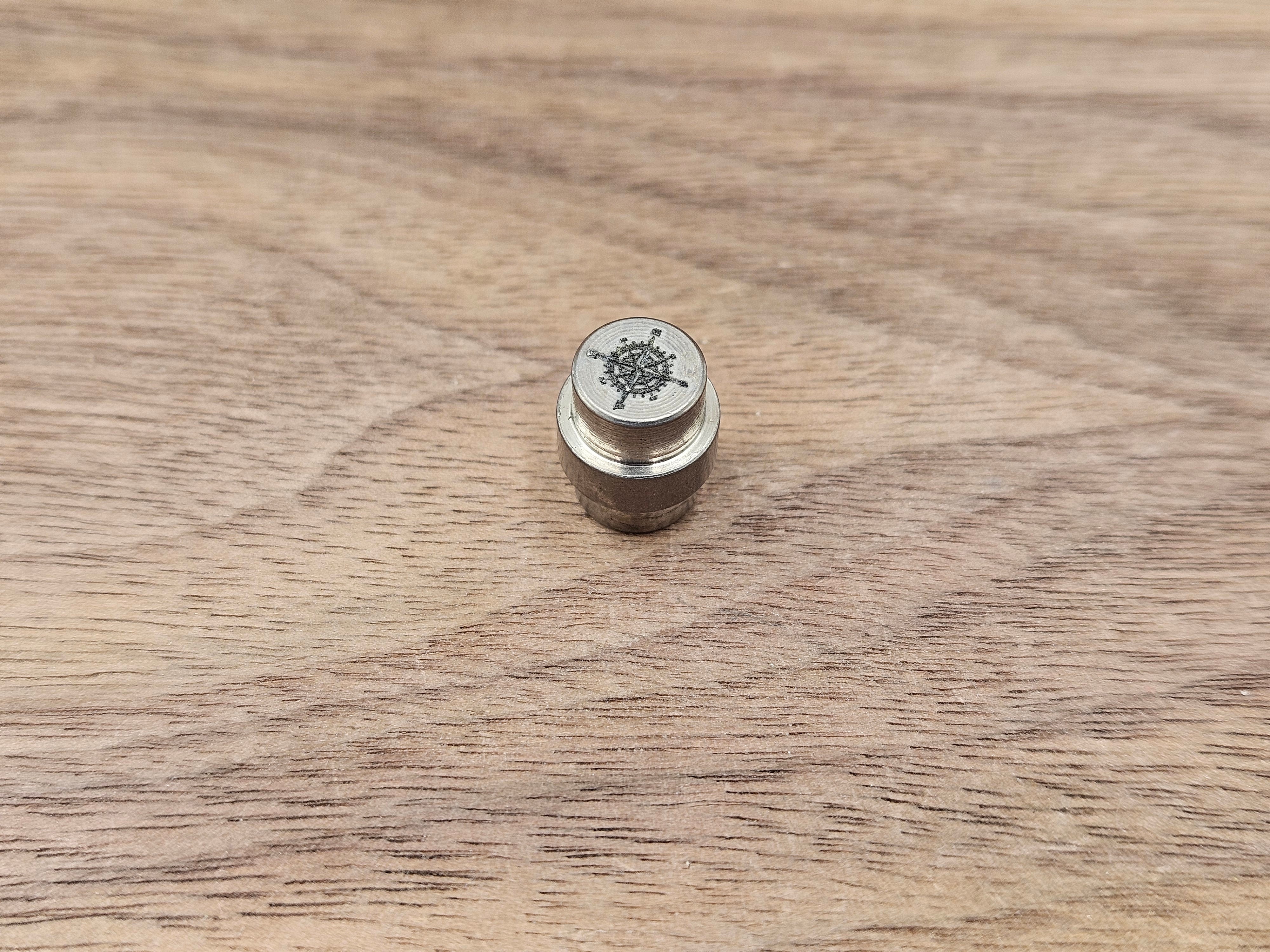 CLR Titanium Lanyard Hole Plug<br>Spyderco Manix 2 Compass