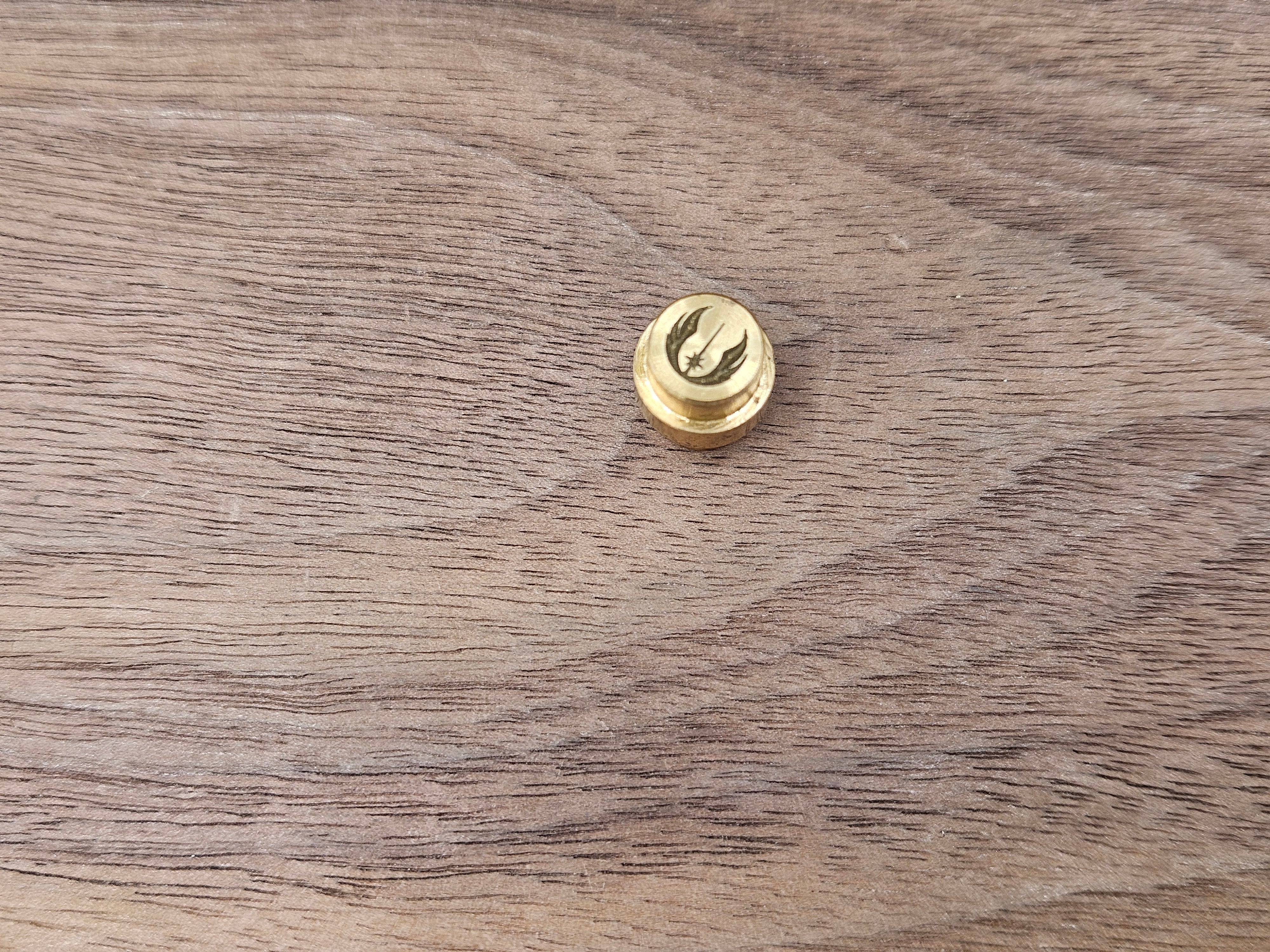 CLR Brass Lanyard Hole Plug<br>Spyderco Manix 2 Jedi Black engraving