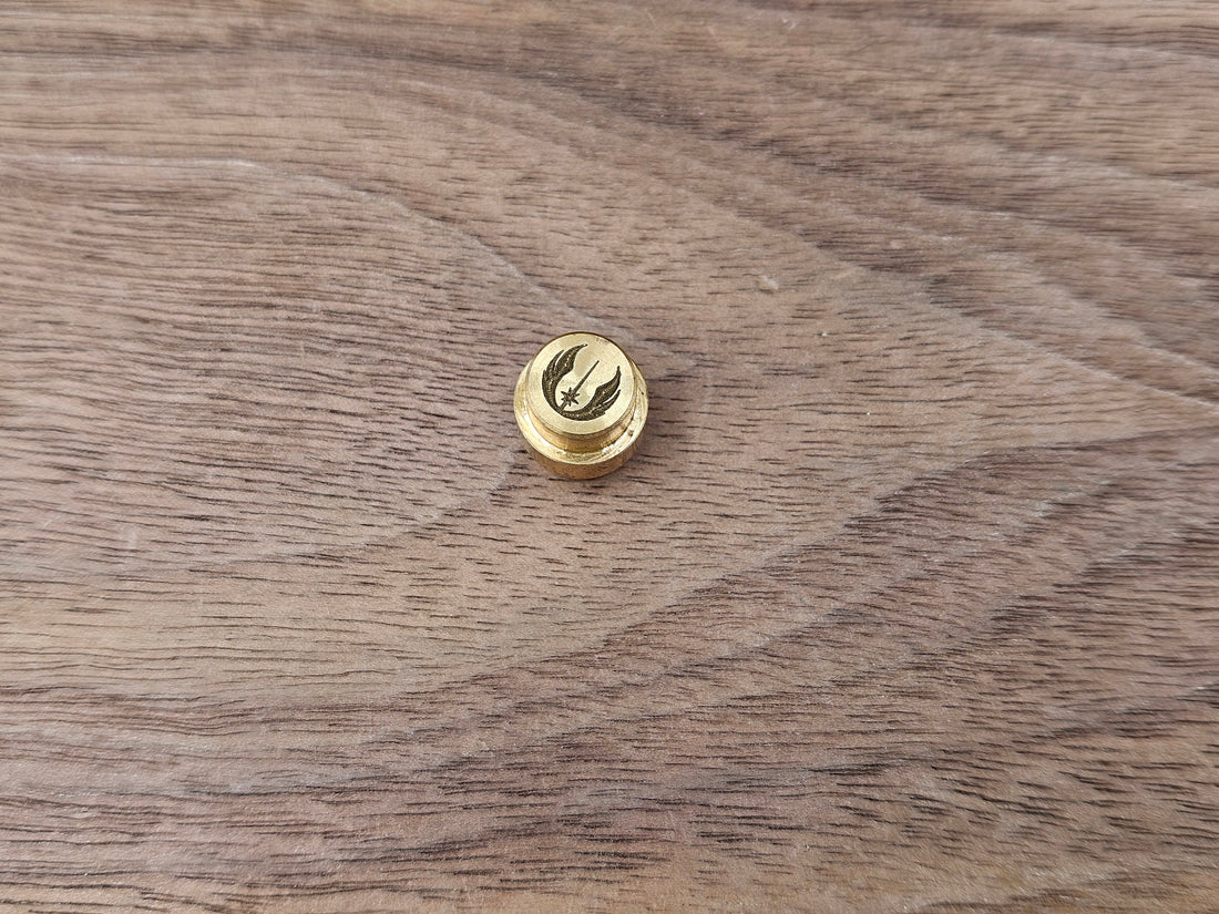 CLR Brass Lanyard Hole Plug<br>Spyderco Manix 2 Jedi Black engraving