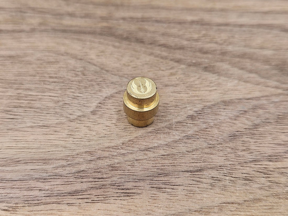 CLR Brass Lanyard Hole Plug<br>Spyderco Manix 2 Jedi White engraving