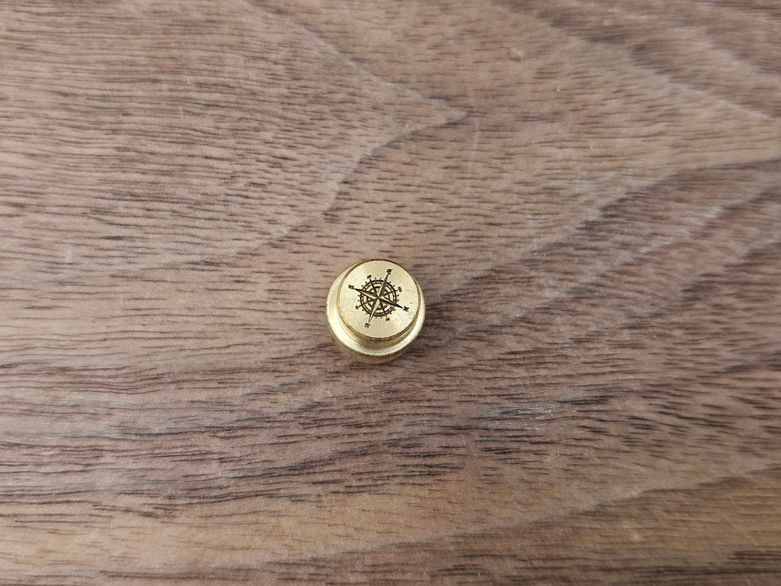 CLR Brass Lanyard Hole Plug<br>Spyderco PM2 & PM3<br>Compass Brushed