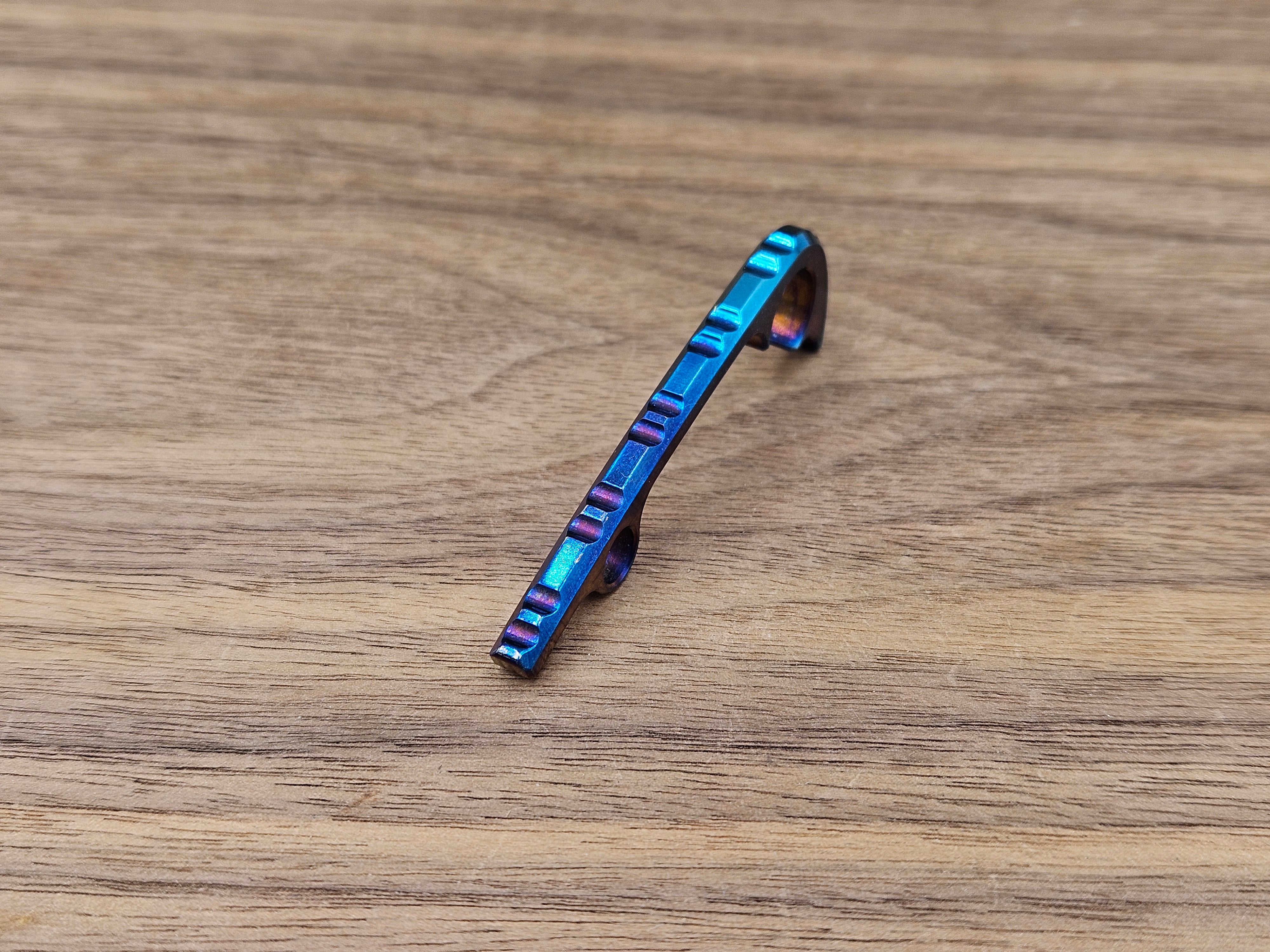 CLR Spyderco Paramilitary 2<br>Titanium Backspacer Flamed