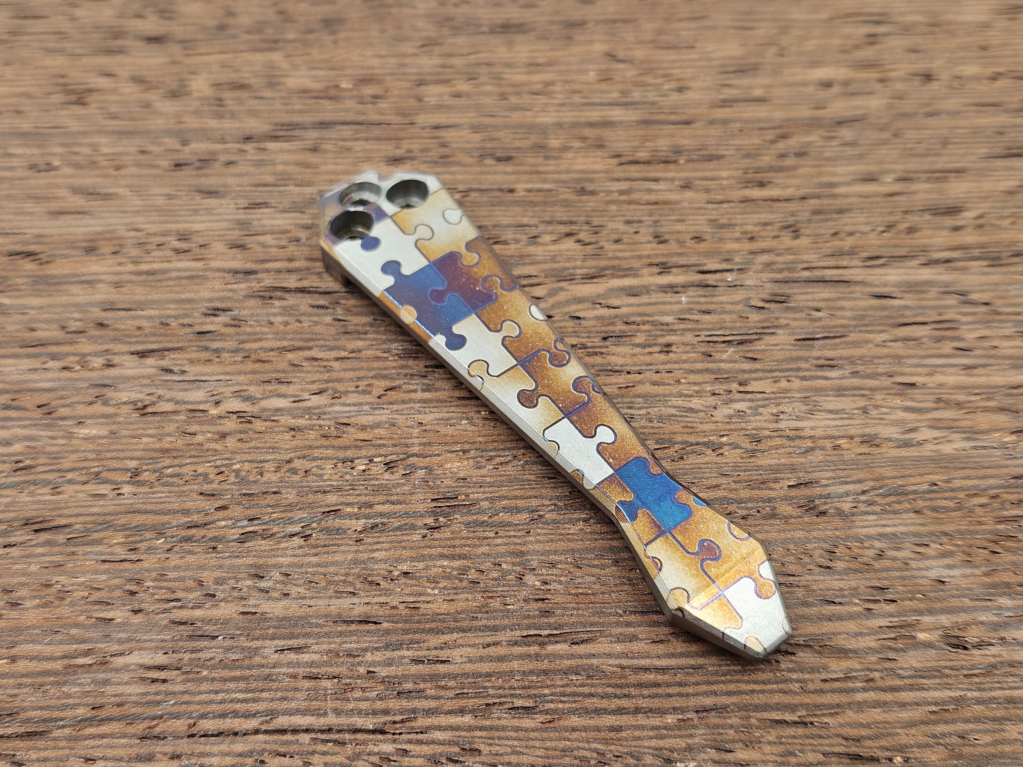 CLR Clip Spyderco Models<br>Titanium Standard - Diamond Tip Puzzle