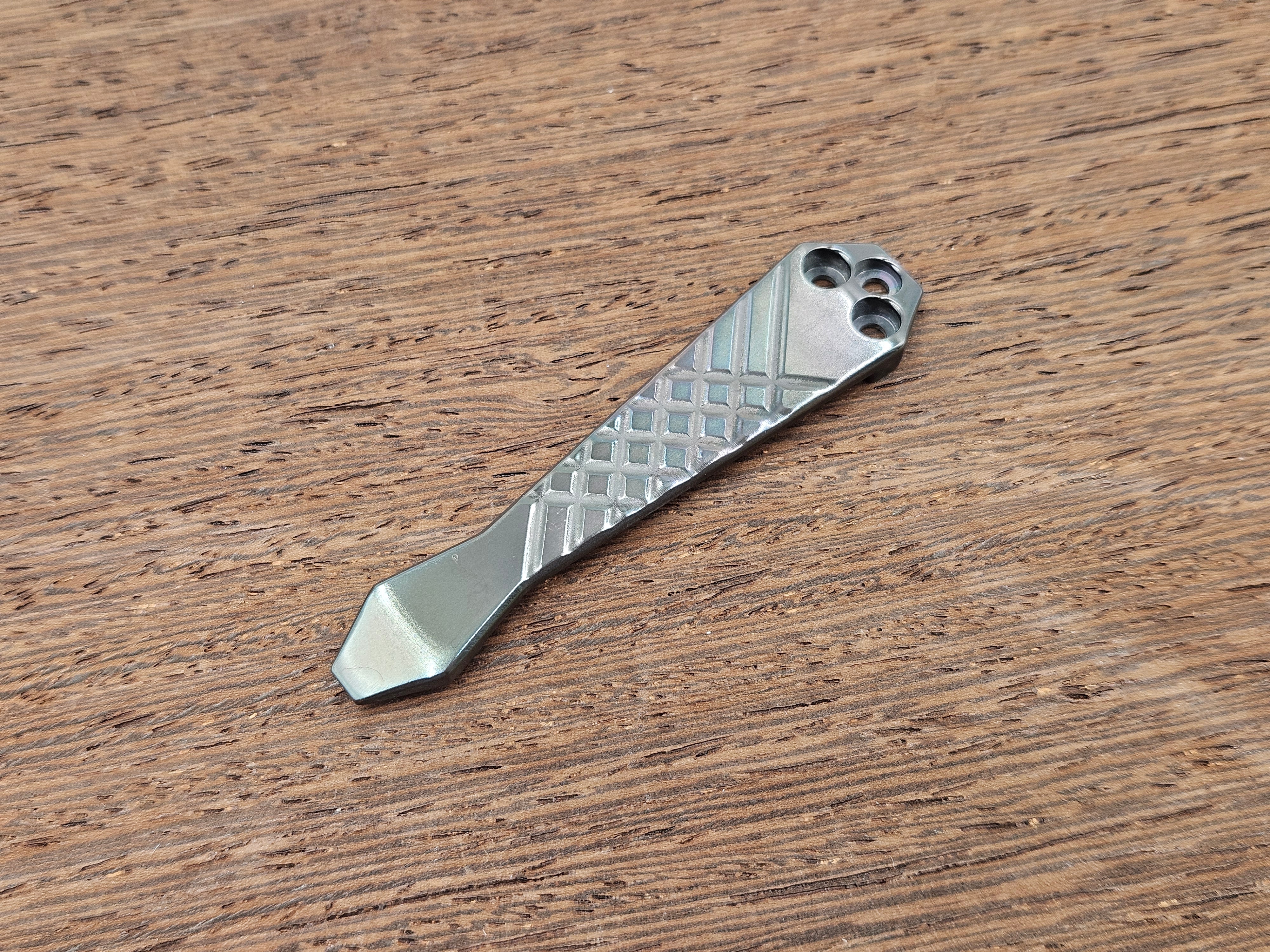 CLR Clip Spyderco Models<br>Zirconium Frag Oil Slick