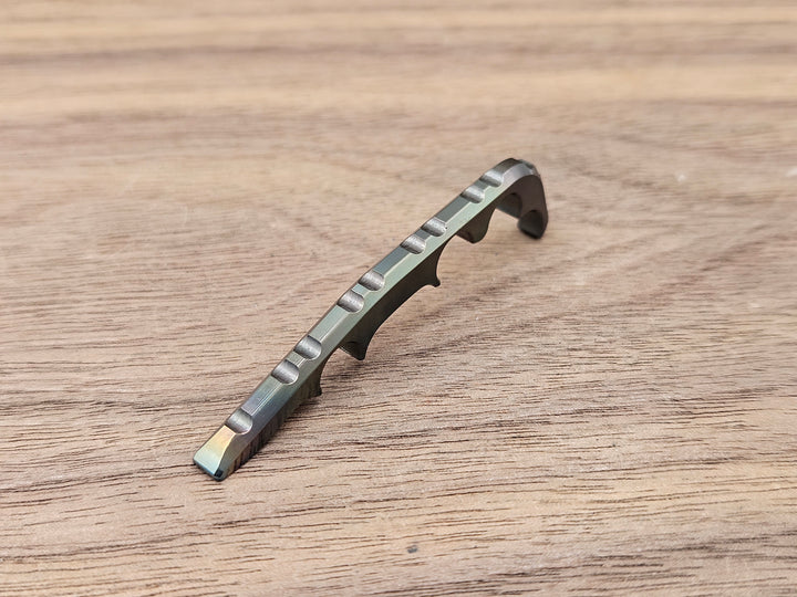 CLR Spyderco Smock<br>Zirconium Backspacer Oil Slick