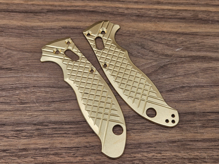 CLR Spyderco Manix 2<br>Brass Frag Brushed