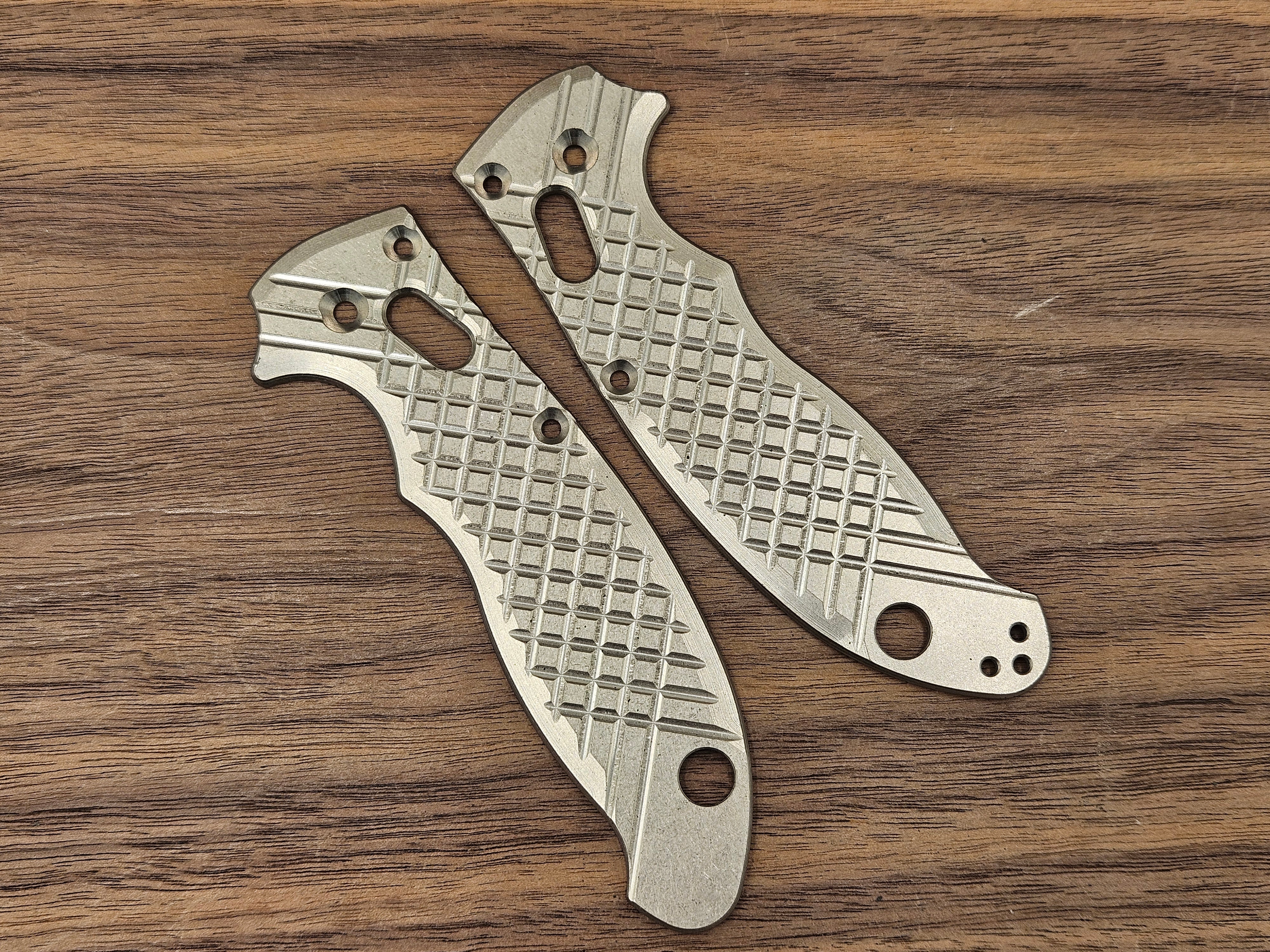 CLR Spyderco Manix 2<br>Titanium Frag Stone Washed