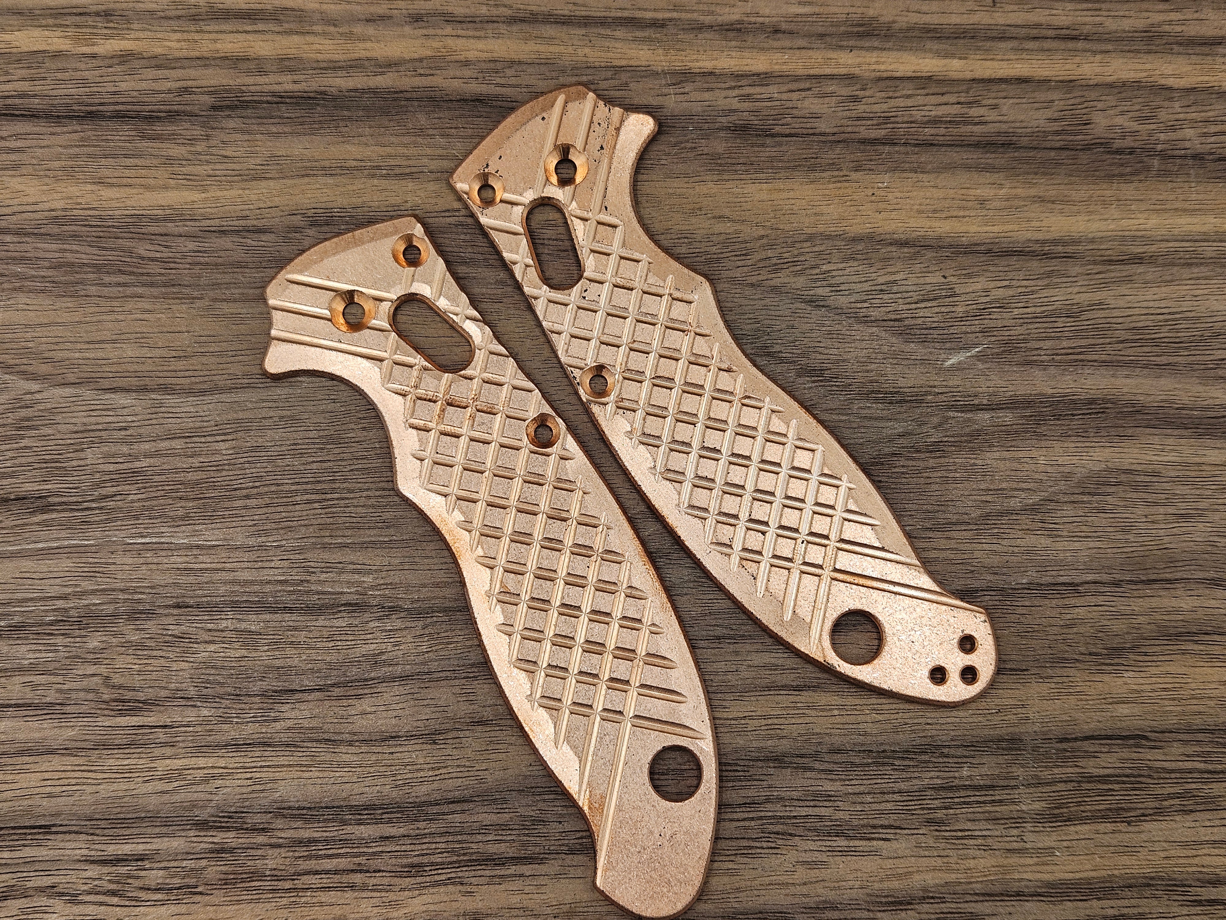 CLR Spyderco Manix 2<br>Copper Frag Stone Washed