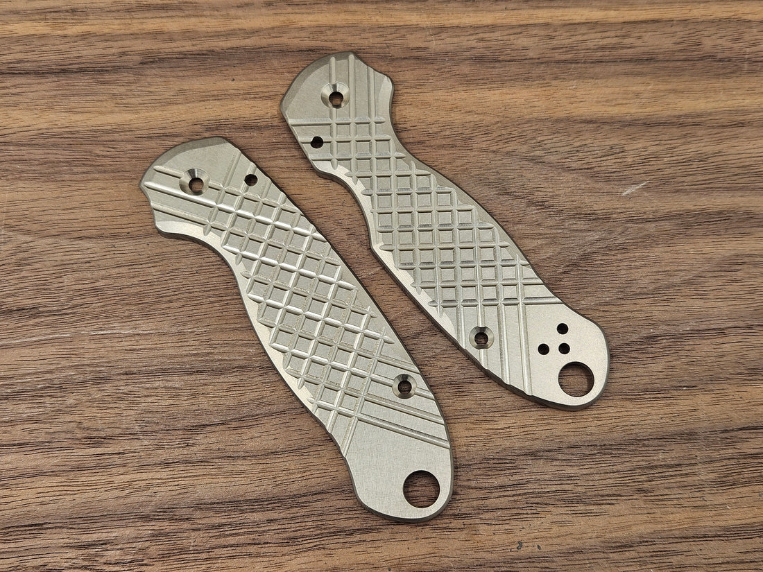 CLR Spyderco Paramilitary 3<br>Titanium Frag Brushed