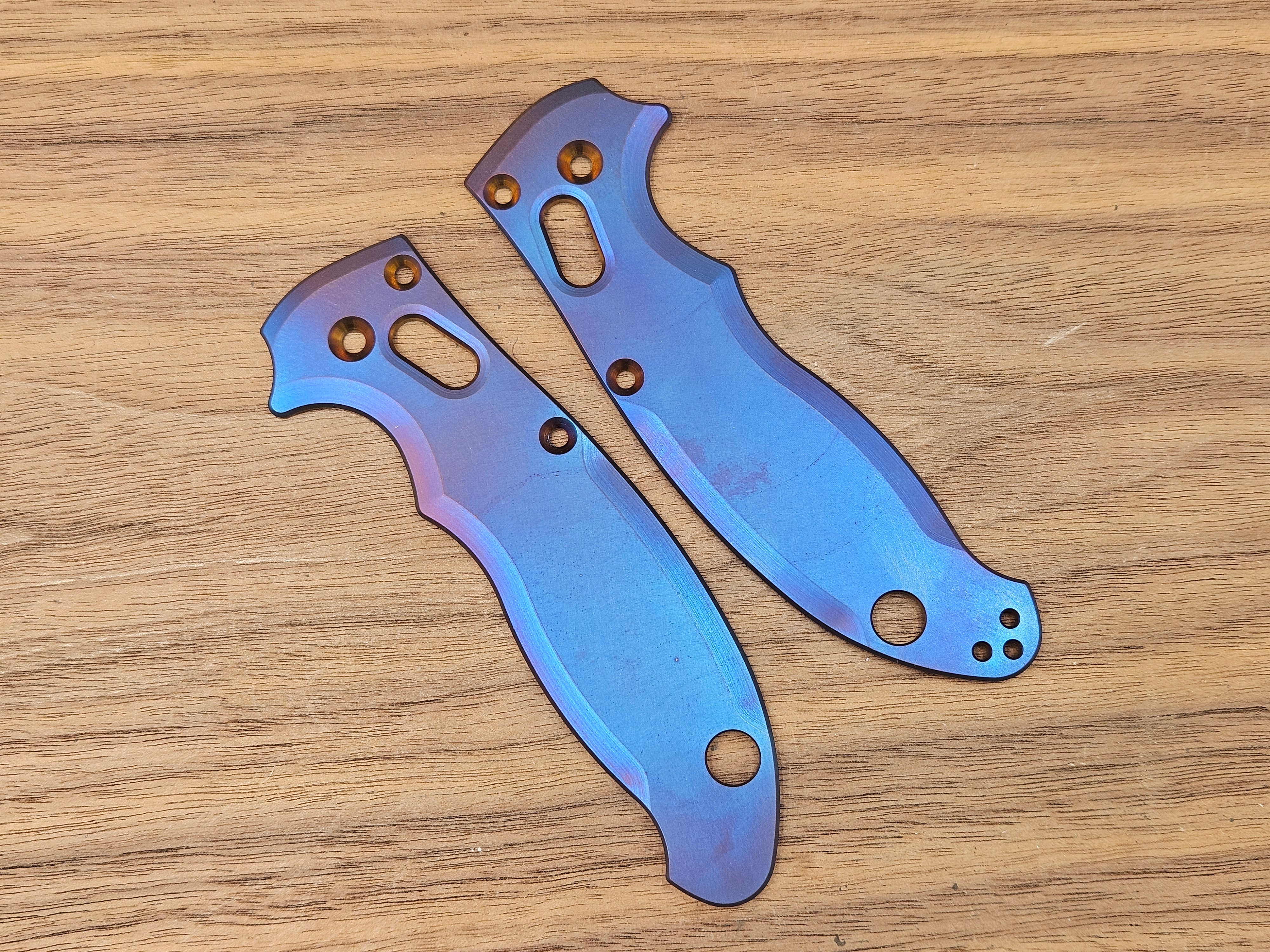 CLR Spyderco Manix 2<br>Titanium Standard Flamed