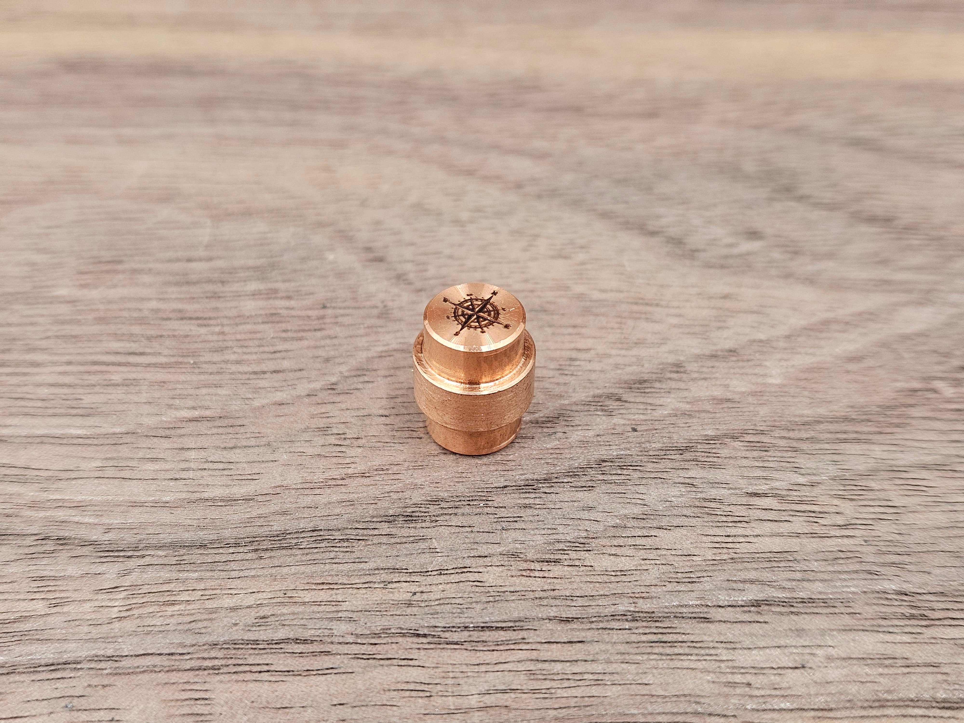 CLR Hole Plug for Spyderco Pm2/Pm3 Copper - Compass