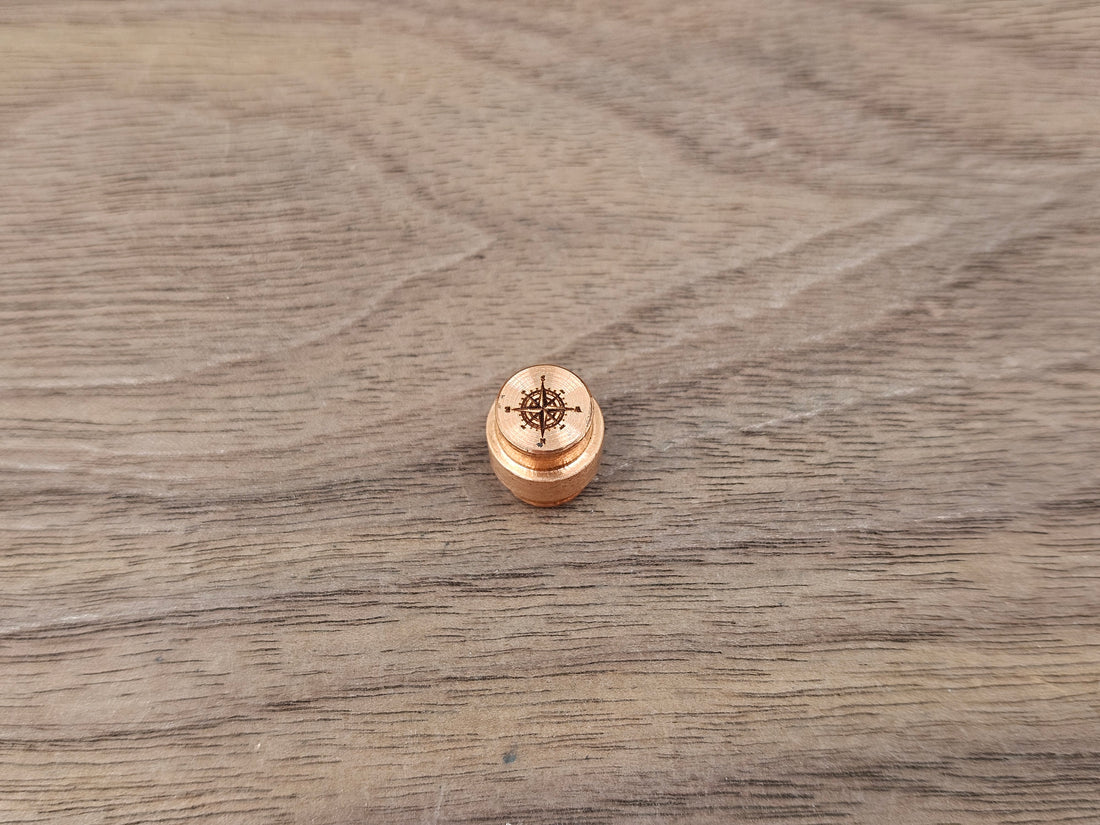 CLR Hole Plug for Spyderco Pm2/Pm3 Copper - Compass