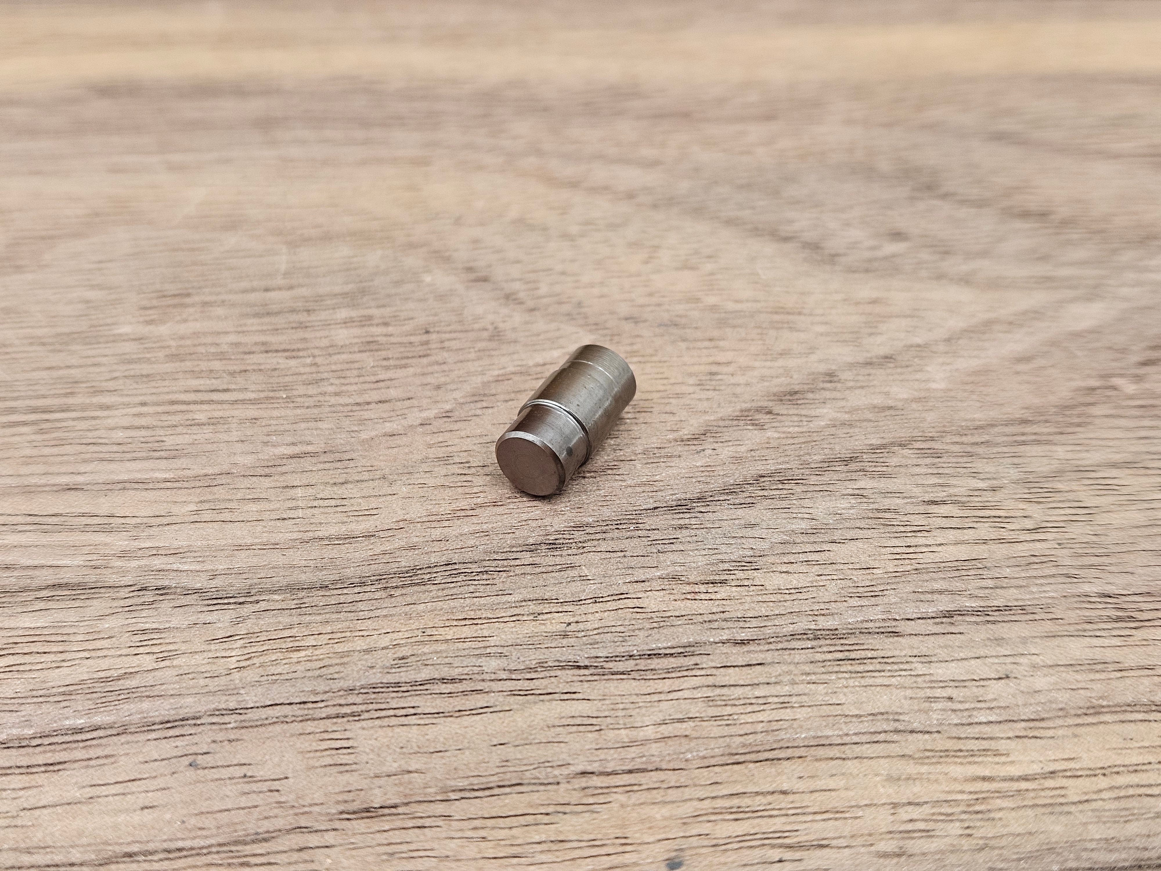 CLR Hole Plug for Spyderco Smock Titanium - Dark