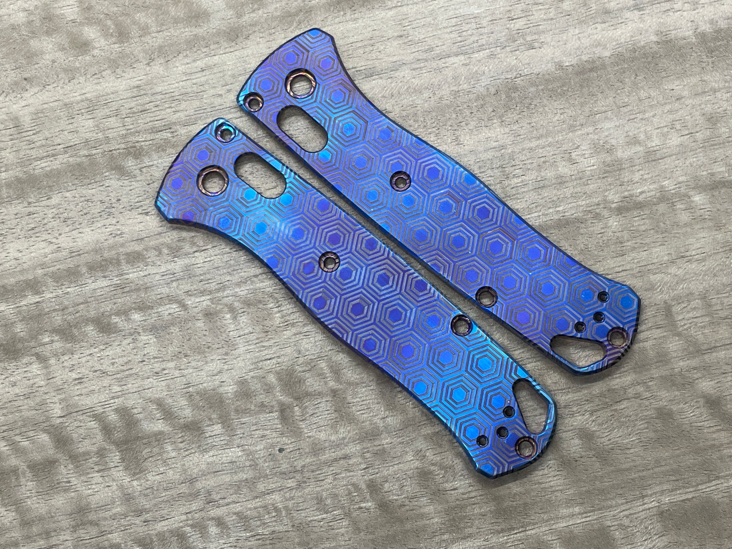 Flamed HONEYCOMB engraved Titanium Scales for Benchmade Bugout 535