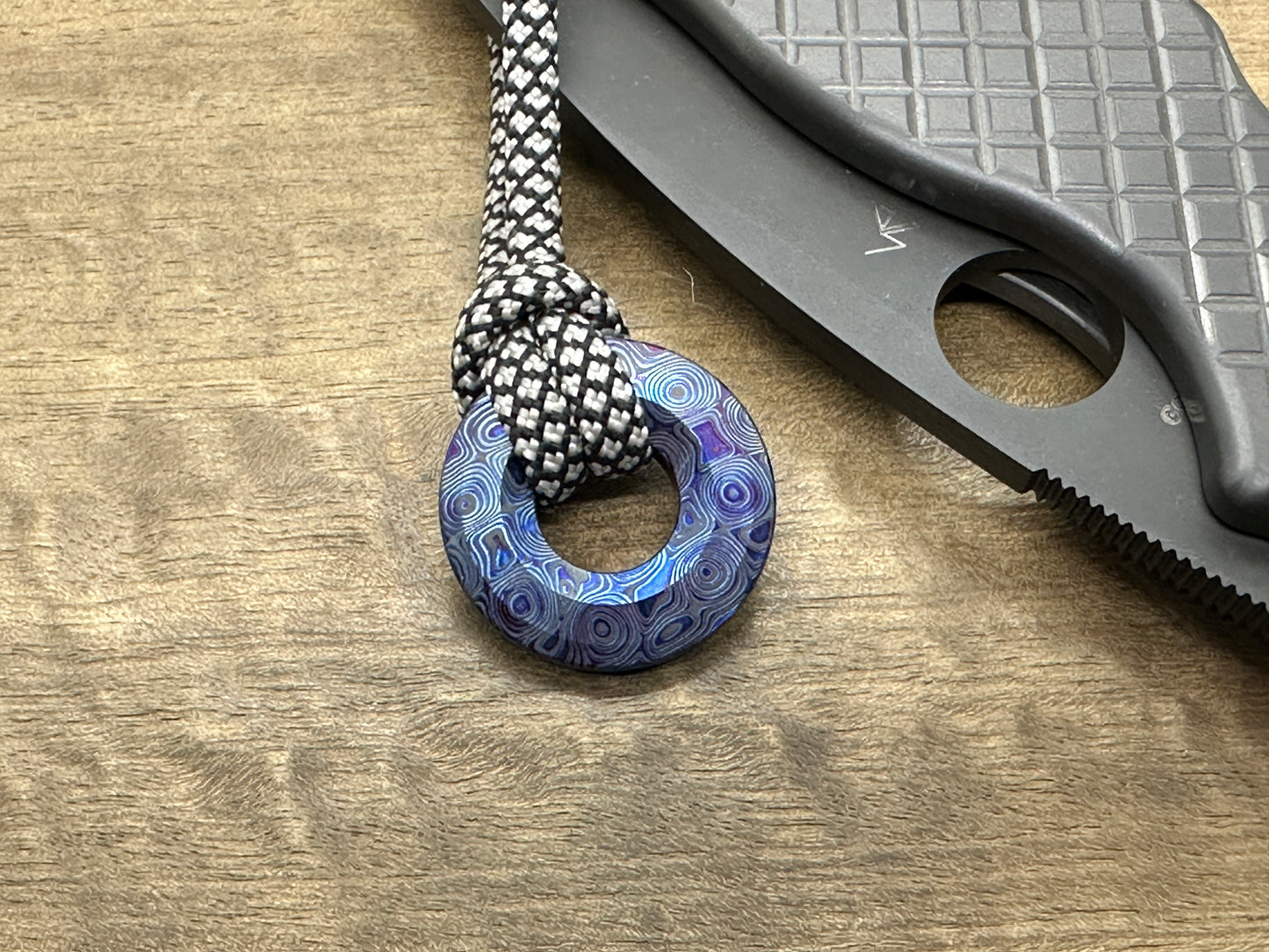 Dama ROSES Flamed TITANIUM lanyard bead Paracord bead Beard bead