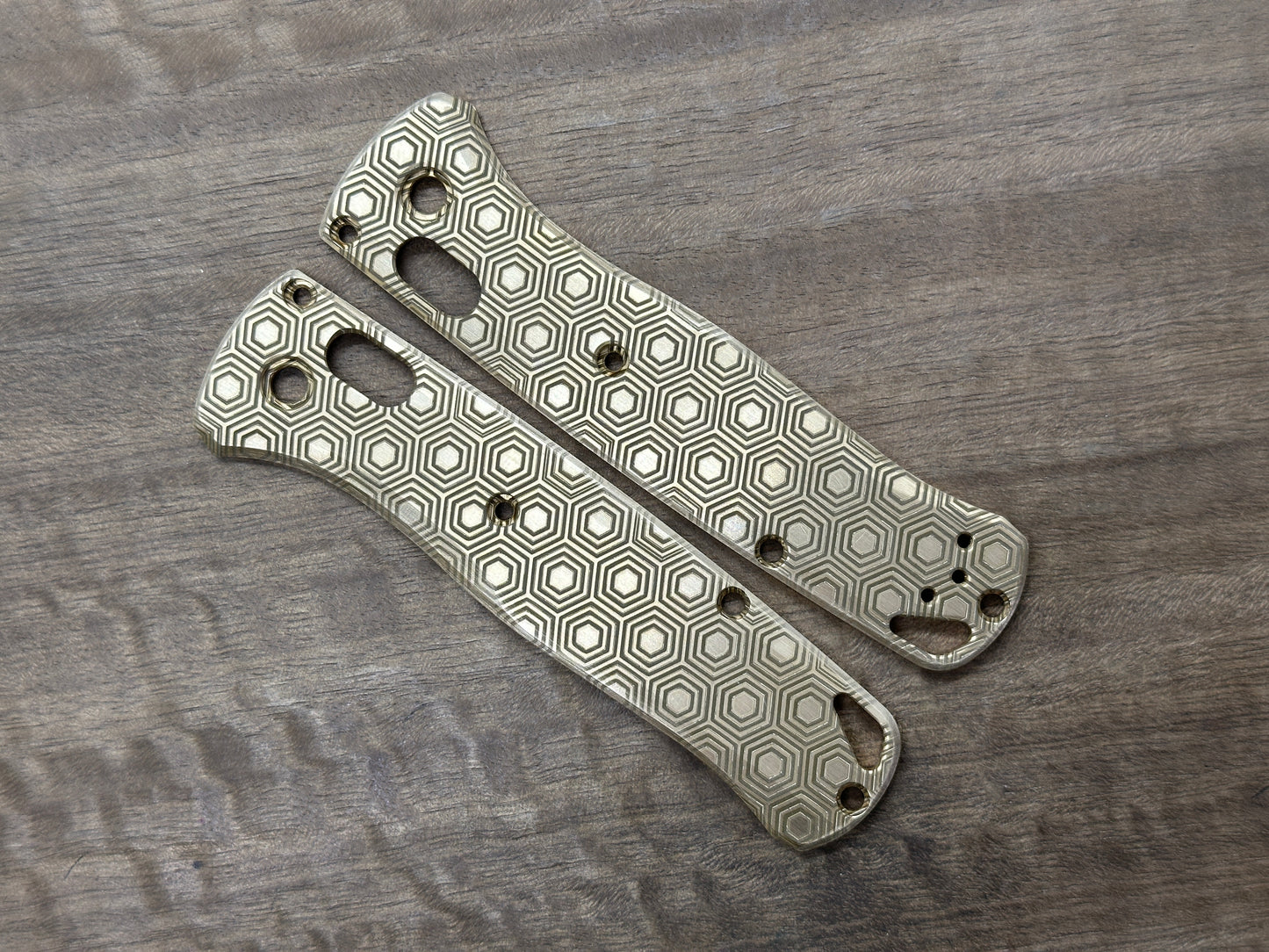 HONEYCOMB engraved BRASS Scales for Benchmade Bugout 535