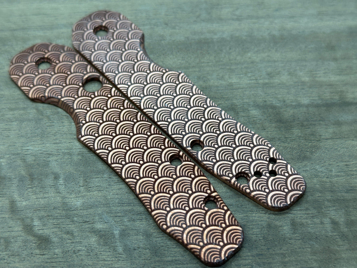 SEIGAIHA Copper Scales for Spyderco SMOCK