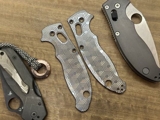 HONEYCOMB Black engraved Titanium scales for Spyderco MANIX 2