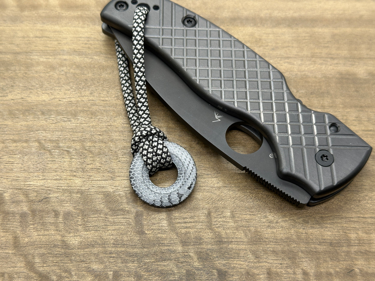 DRAGONSKIN v2 engraved black Zirconium lanyard bead Paracord bead Dog tag