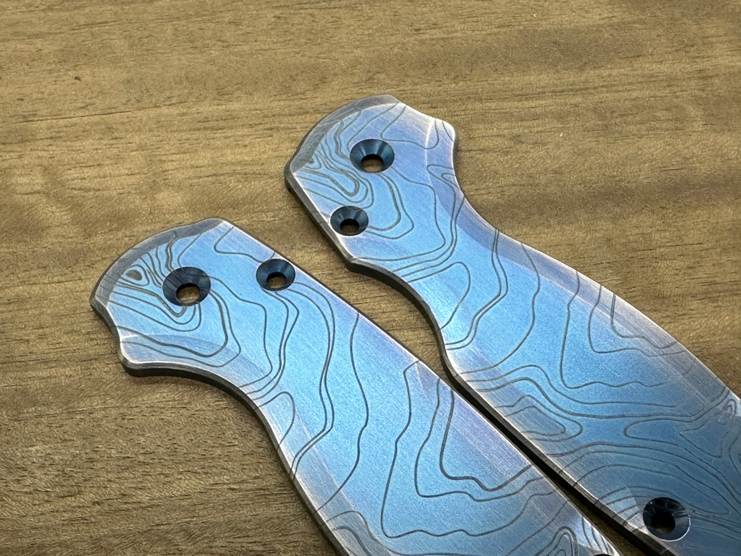 Blue ano Brushed TOPO engraved Titanium scales for Spyderco Paramilitary 2 PM2