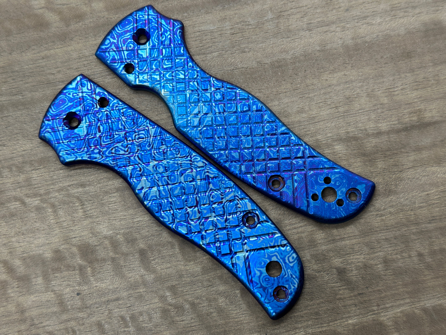 ALIEN Flamed FRAG Cnc milled Titanium Scales for SHAMAN Spyderco