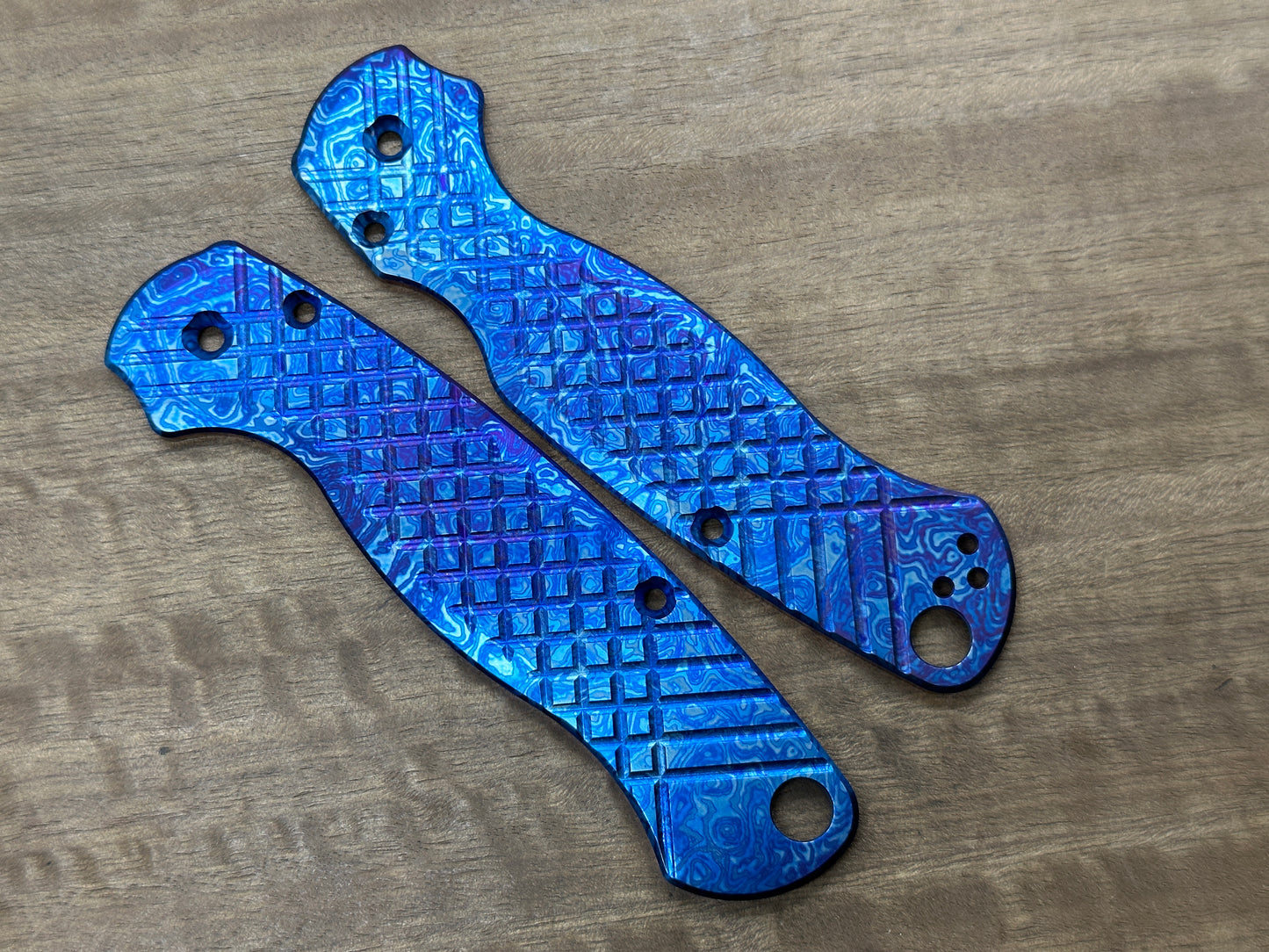 ALIEN Flamed FRAG Cnc milled Titanium scales for Spyderco Paramilitary 2 PM2