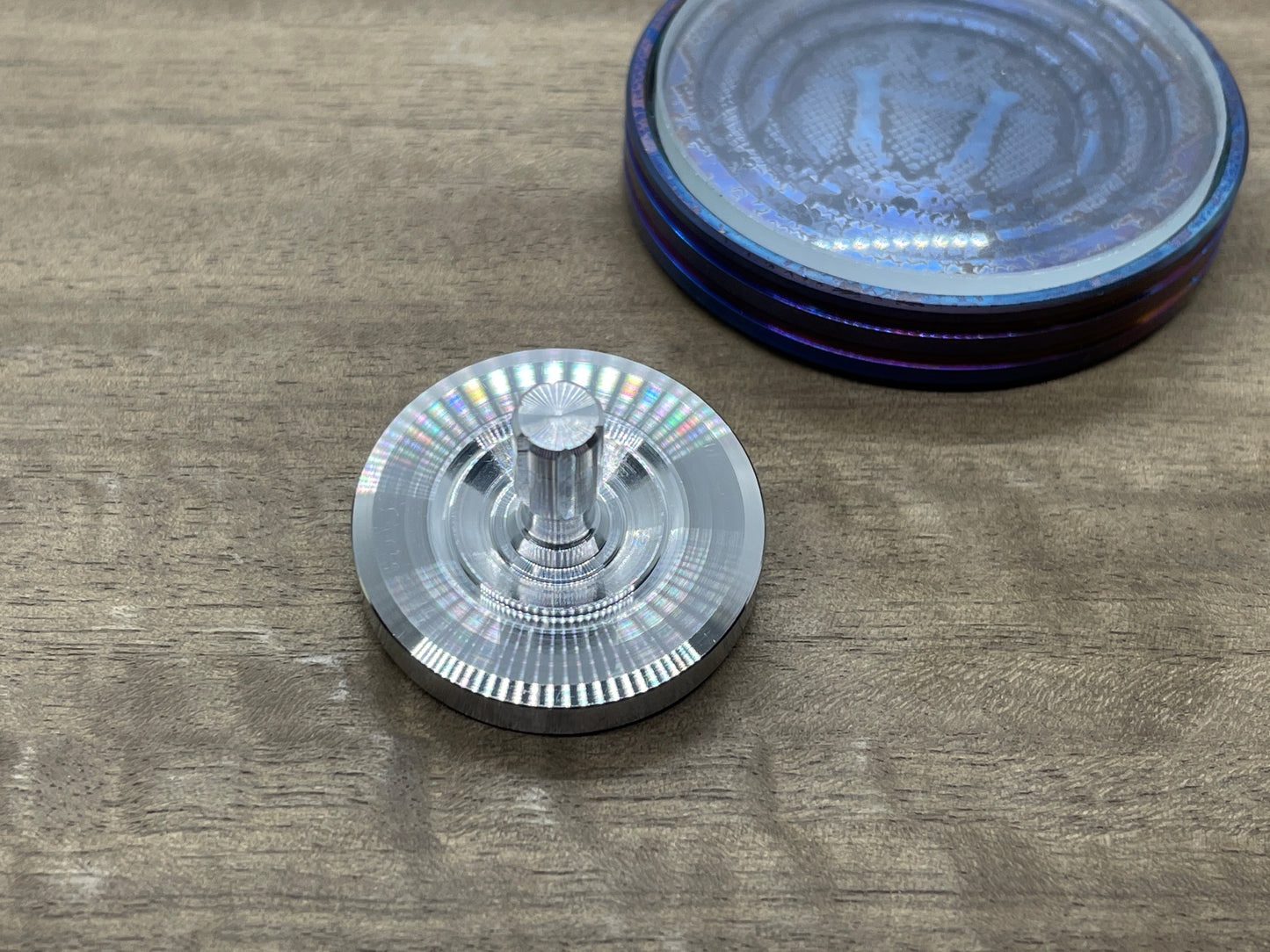 GROOVED Greek Ascoloy Spinning Top PERFORMER - Alu Aerospace stem