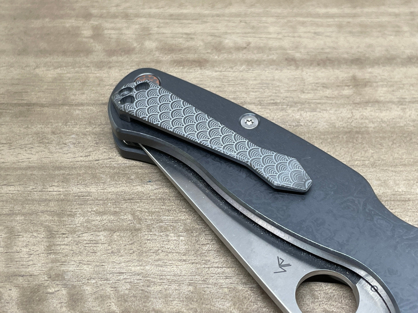 Black Zirconium SEIGAIHA Dmd CLIP for most Spyderco models