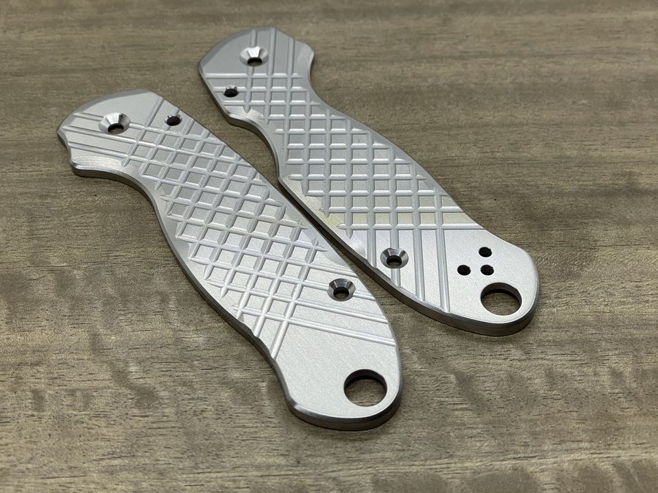 Spyderco Paramilitary 3<br>Titanium Frag
