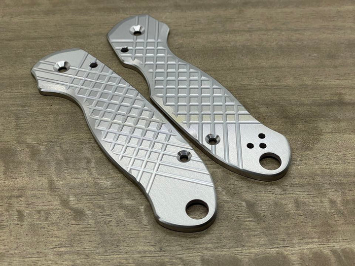 Spyderco Paramilitary 3<br>Titanium Frag