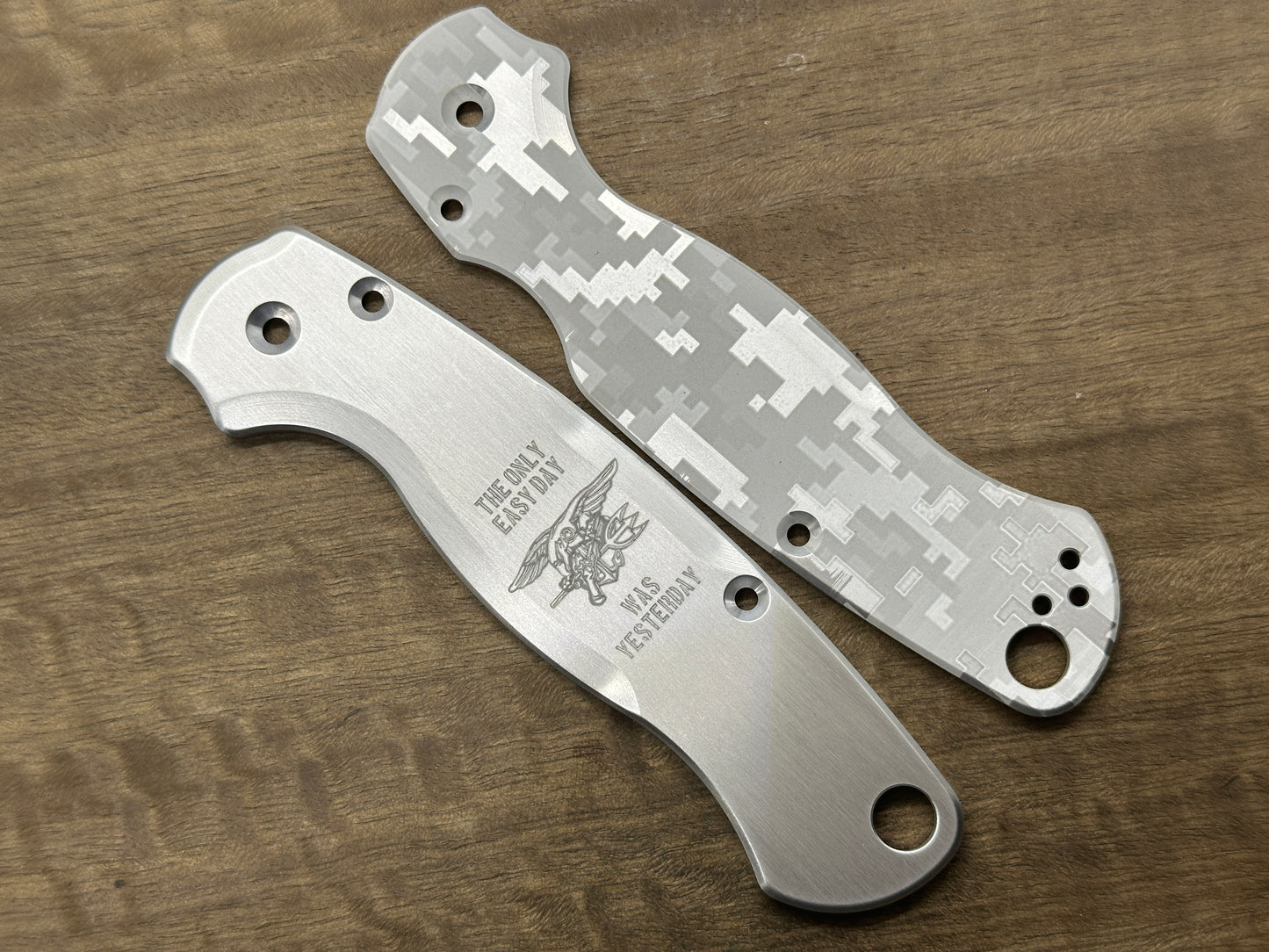 US NAVY Seals The only easy day was yesterday Aluminum scales for Spyderco Paramilitary 2 PM2