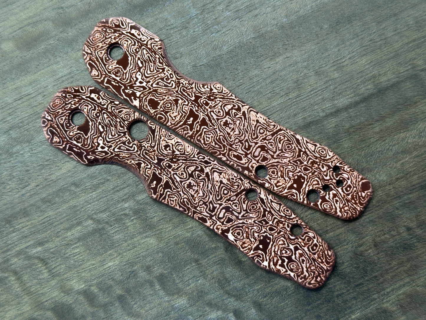 ALIEN engraved Copper Scales for Spyderco SMOCK