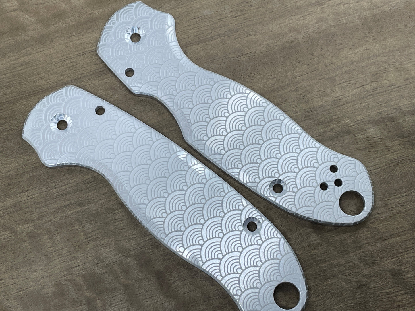 SEIGAIHA pattern Aerospace Aluminum Scales for Spyderco Para 3