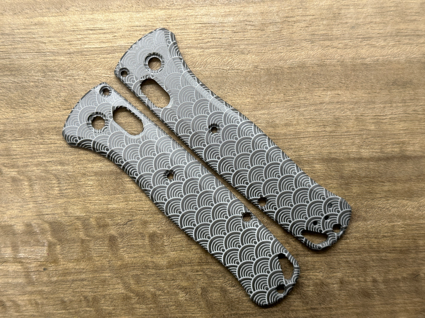 Black Zirconium SEIGAIHA Scales for Benchmade Bugout 535