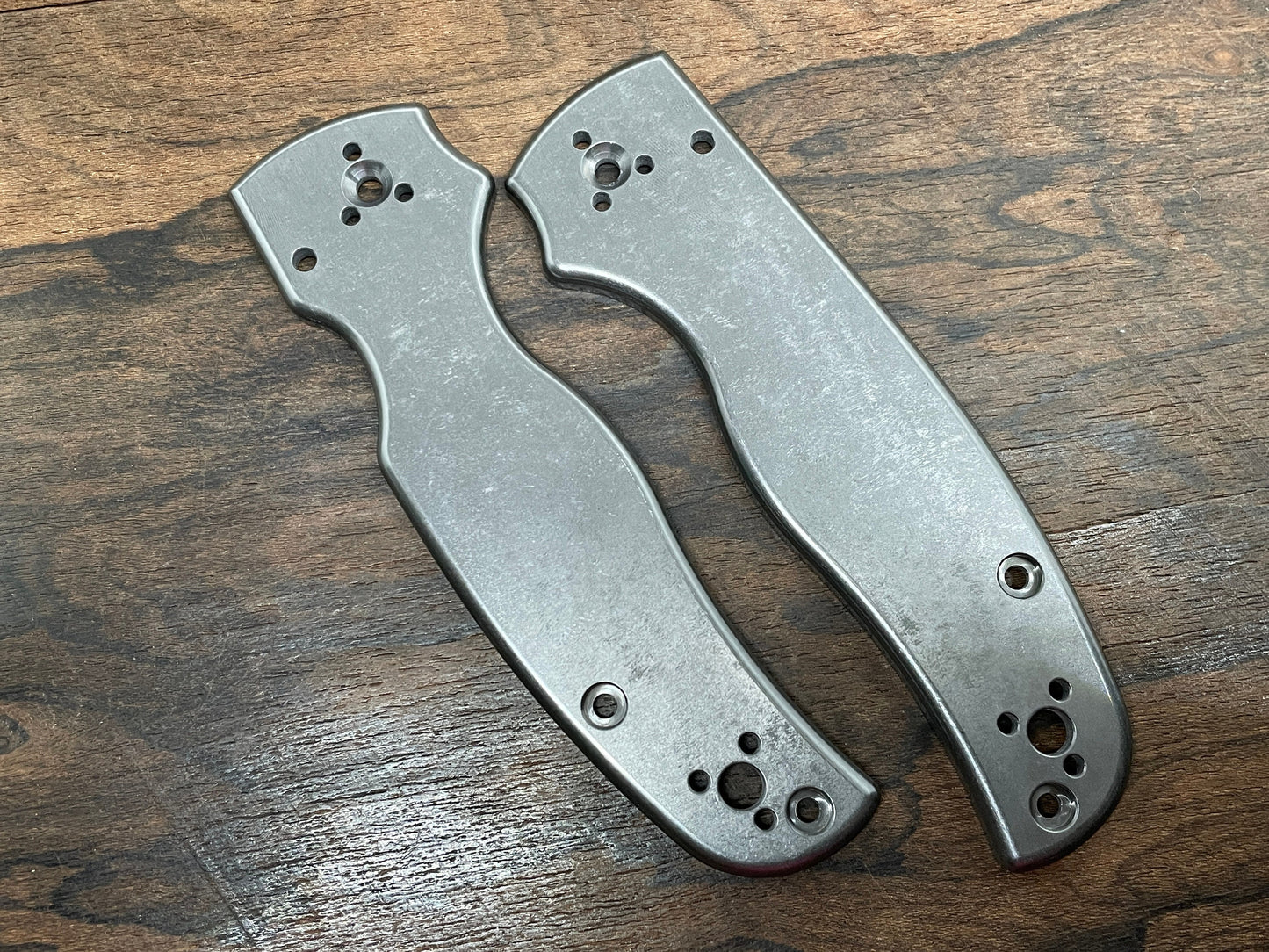 STONE washed Tumbled Black Zirconium Scales for SHAMAN Spyderco