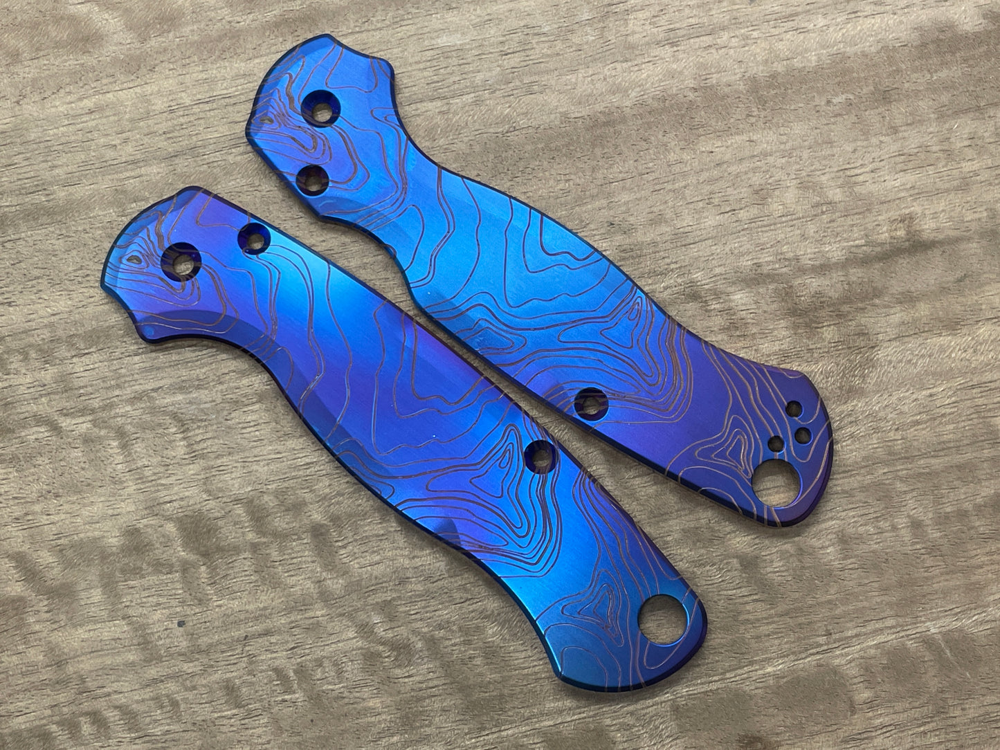 Flamed TOPO Engraved Titanium scales for Spyderco Paramilitary 2 PM2