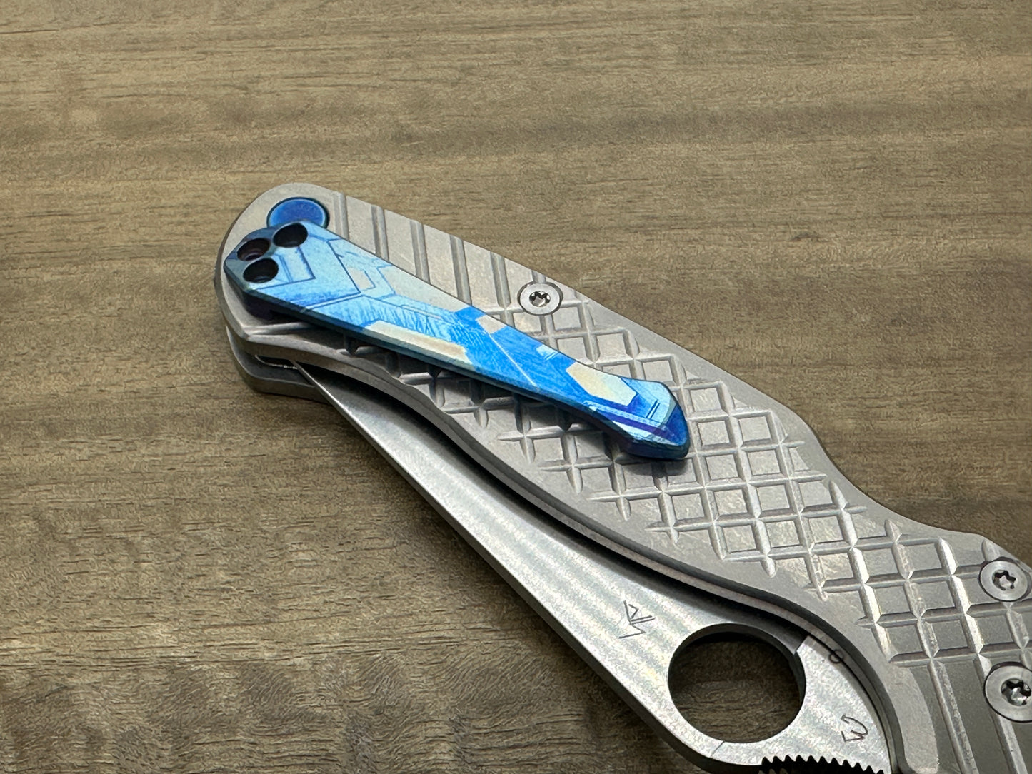 Blue FALCON Spidy heat ano engraved Titanium CLIP for most Spyderco models