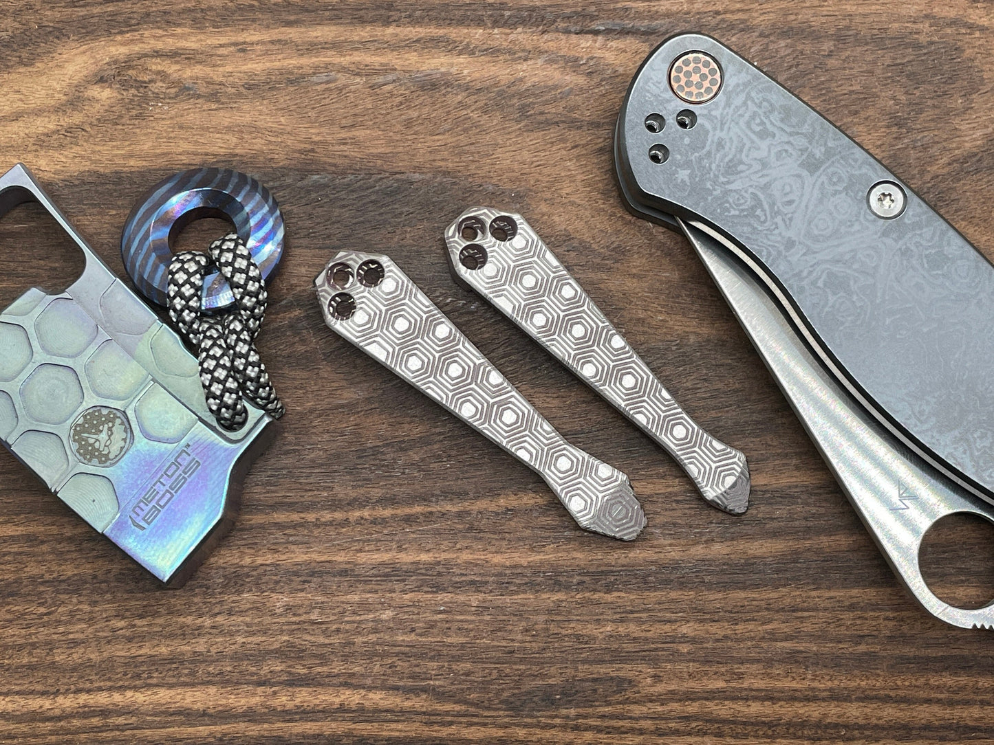 HONEYCOMB engraved SPIDY Titanium CLIP for most Spyderco models