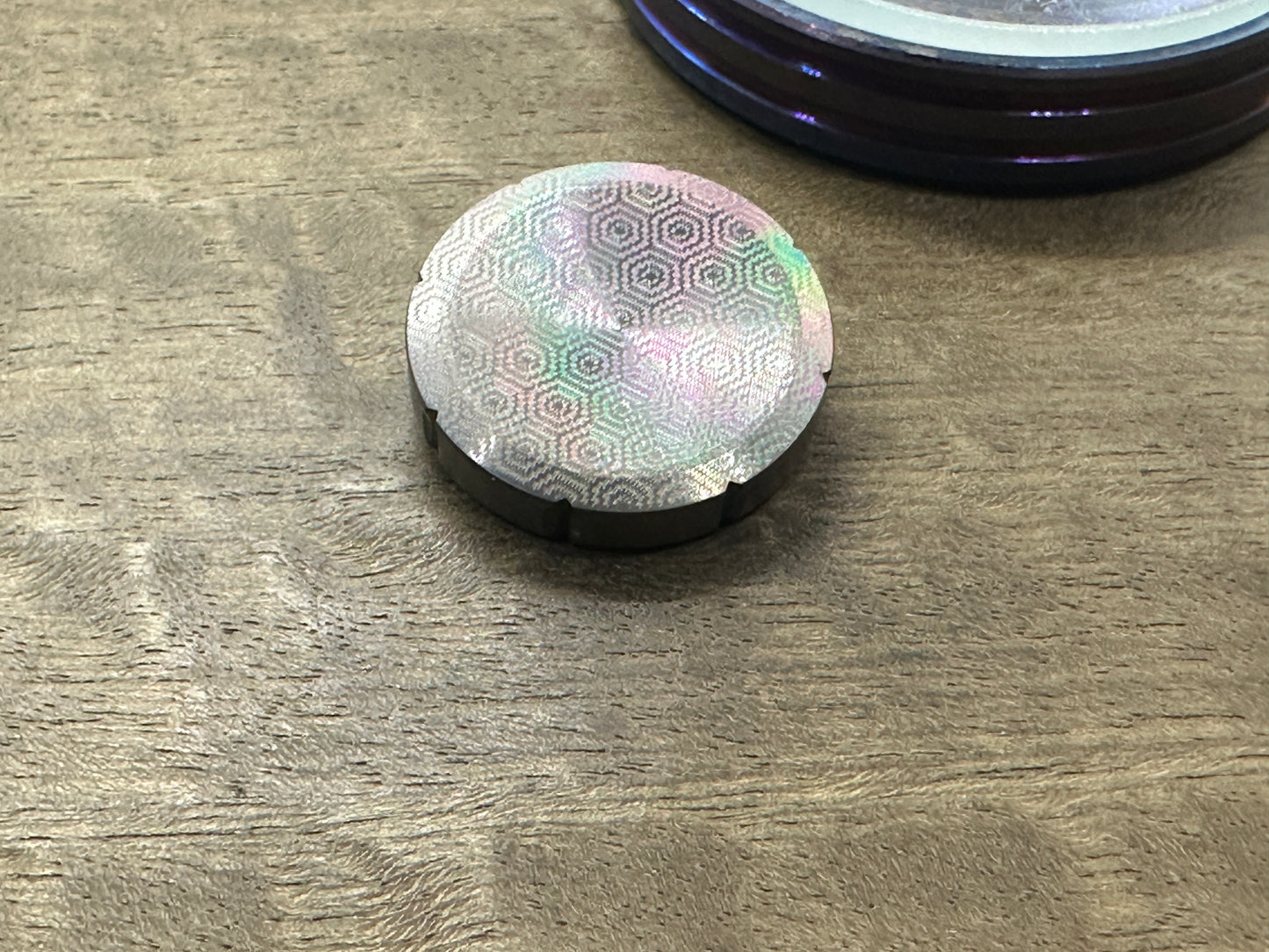 Oil Slick Honeycomb Titanium Spinning Worry Coin Spinning Top