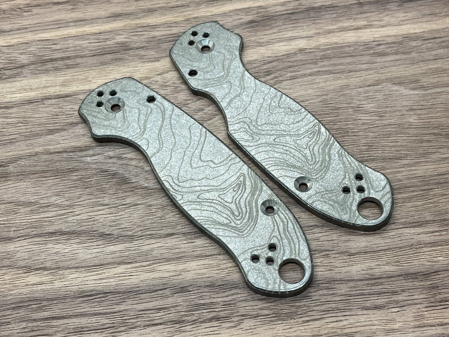 Battleworn TOPO engraved Titanium scales for Spyderco Para 3