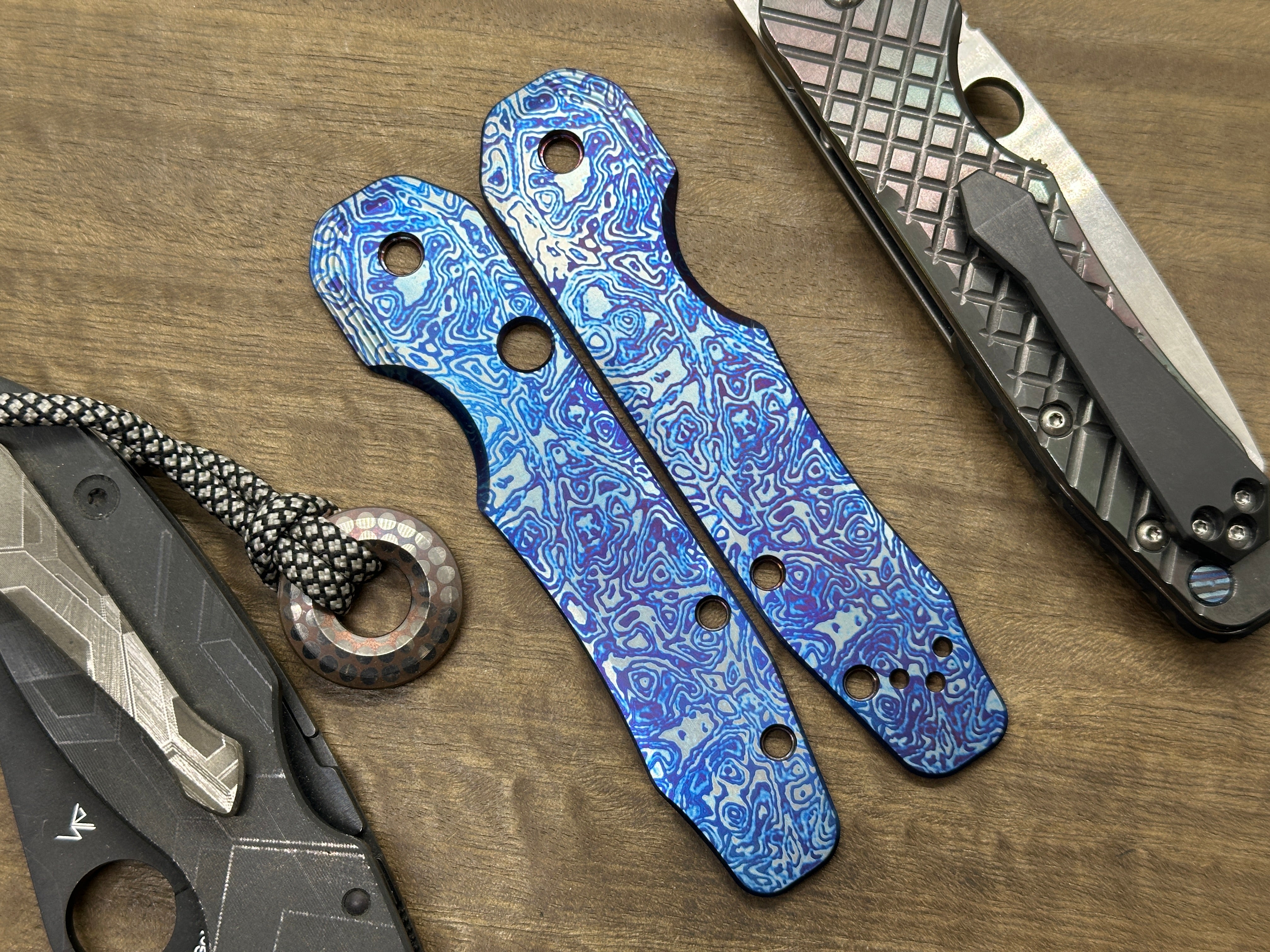 Blue Purple ALIEN Heat ano engrv Titanium Scales for Spyderco SMOCK