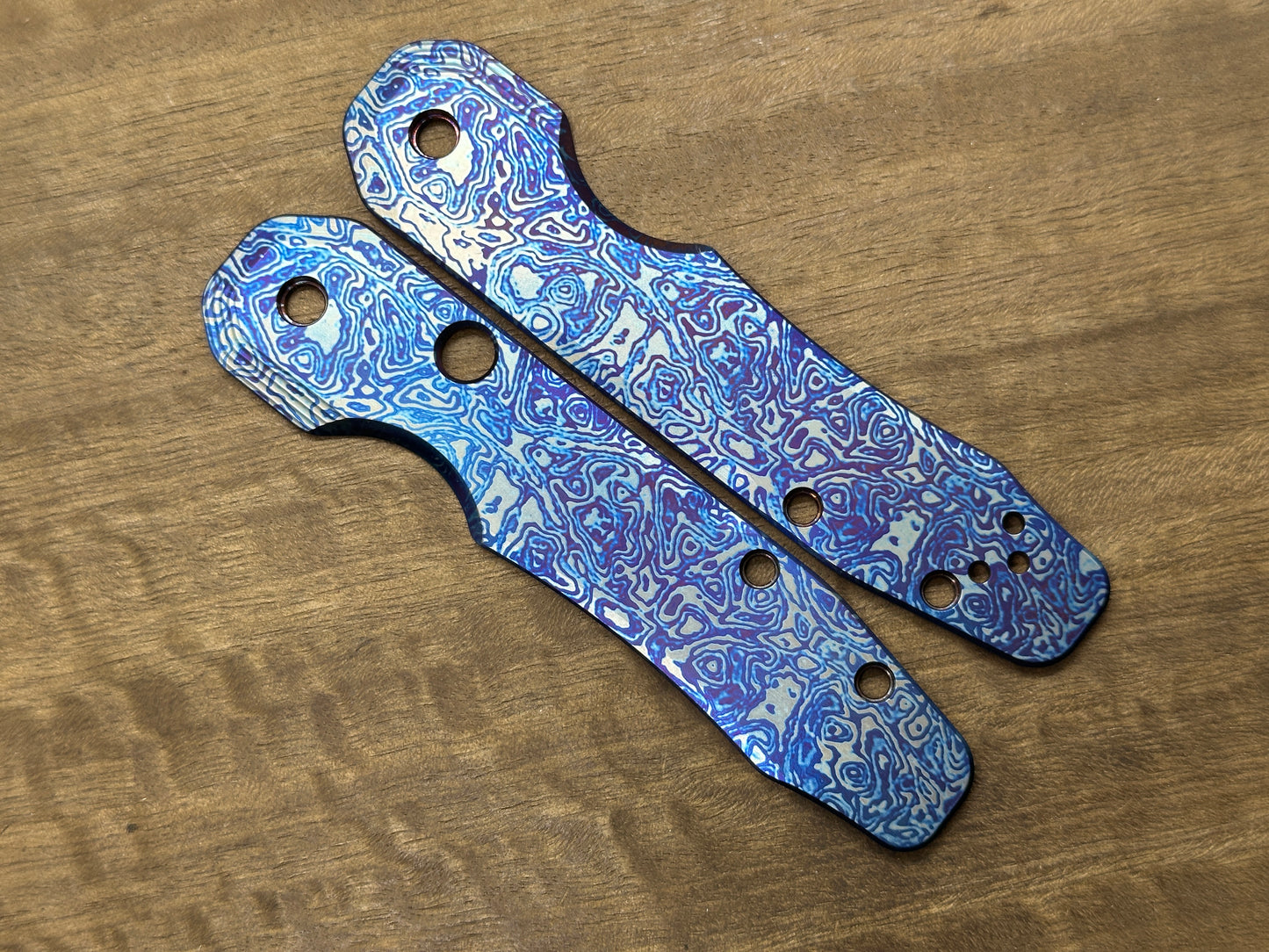 Blue Purple ALIEN Heat ano engrv Titanium Scales for Spyderco SMOCK