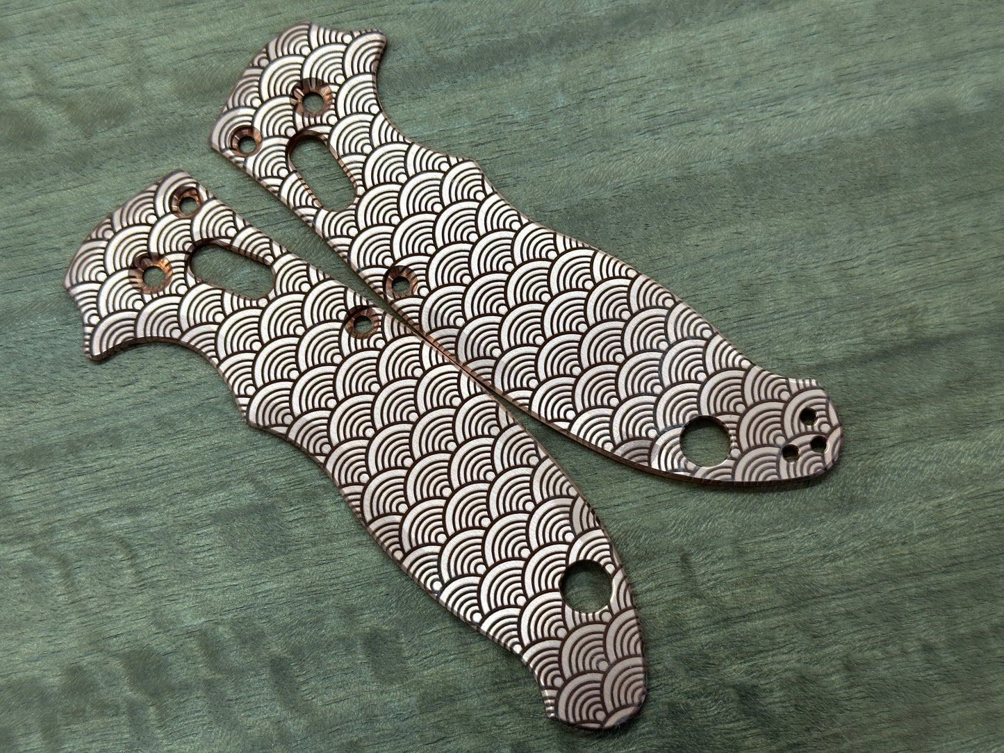 SEIGAIHA Copper scales for Spyderco MANIX 2