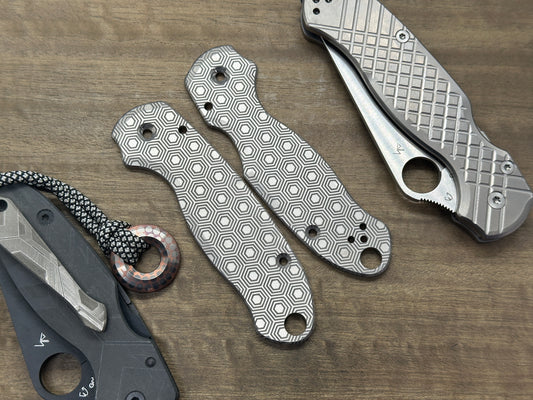 HONEYCOMB engraved Titanium Scales for Spyderco Para 3