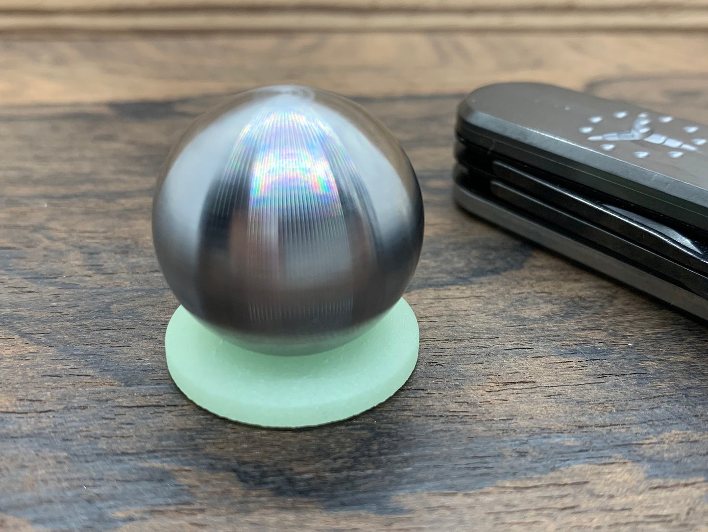 1" Solid Stainless Steel SPHERE + Glow in the dark stand