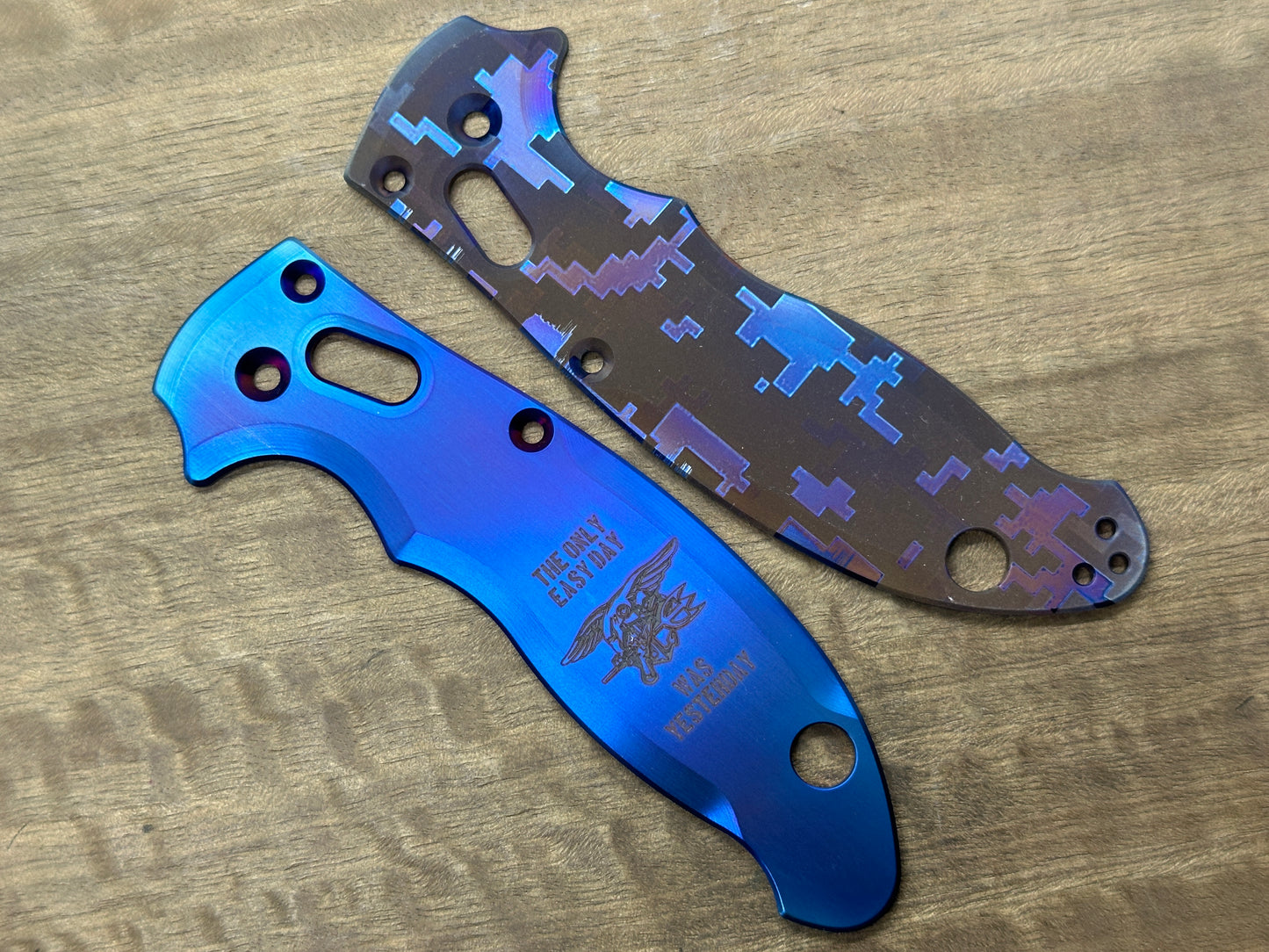 US NAVY Seals The only easy day was yesterday Flamed Titanium scales for Spyderco MANIX 2